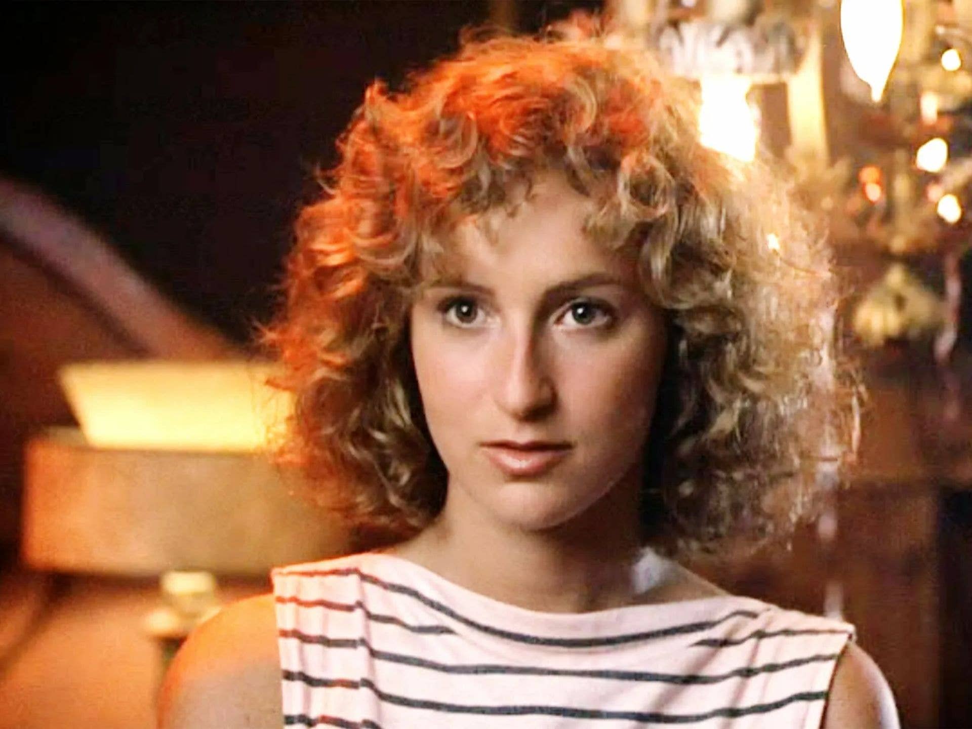 1920x1440 Jennifer Grey, looks ageless, almost 40 years after Dirty Dancing release. HELLO!