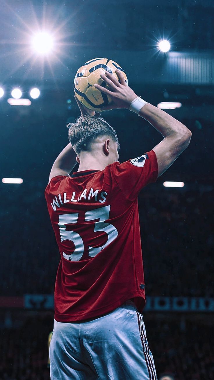 736x1308 Williams