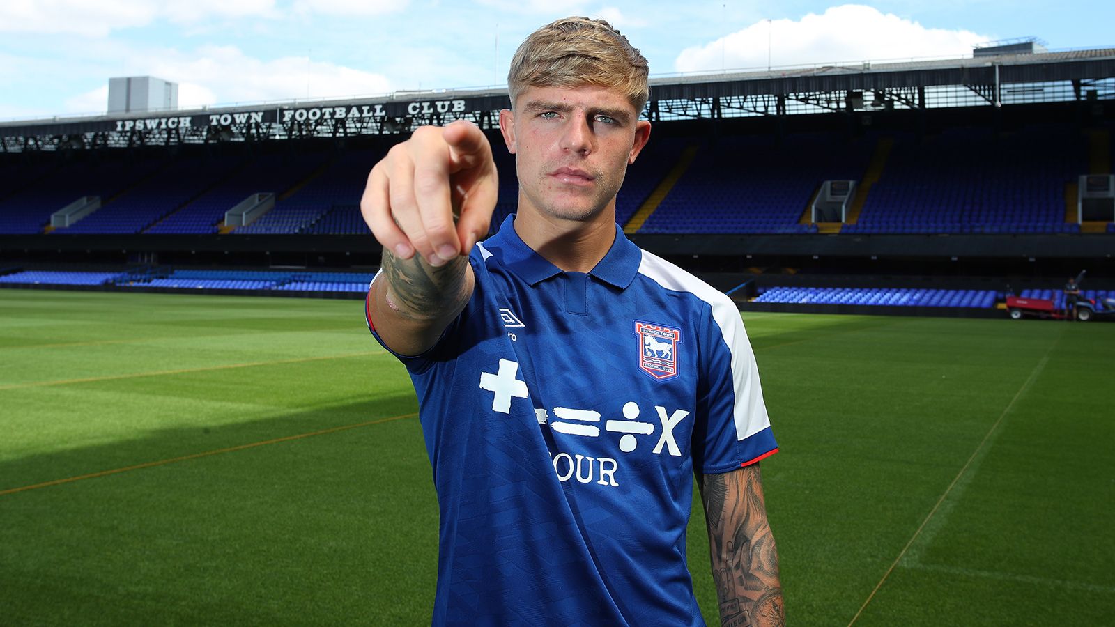 1600x900 Ipswich Town FC. Brandon Williams signs from Manchester United