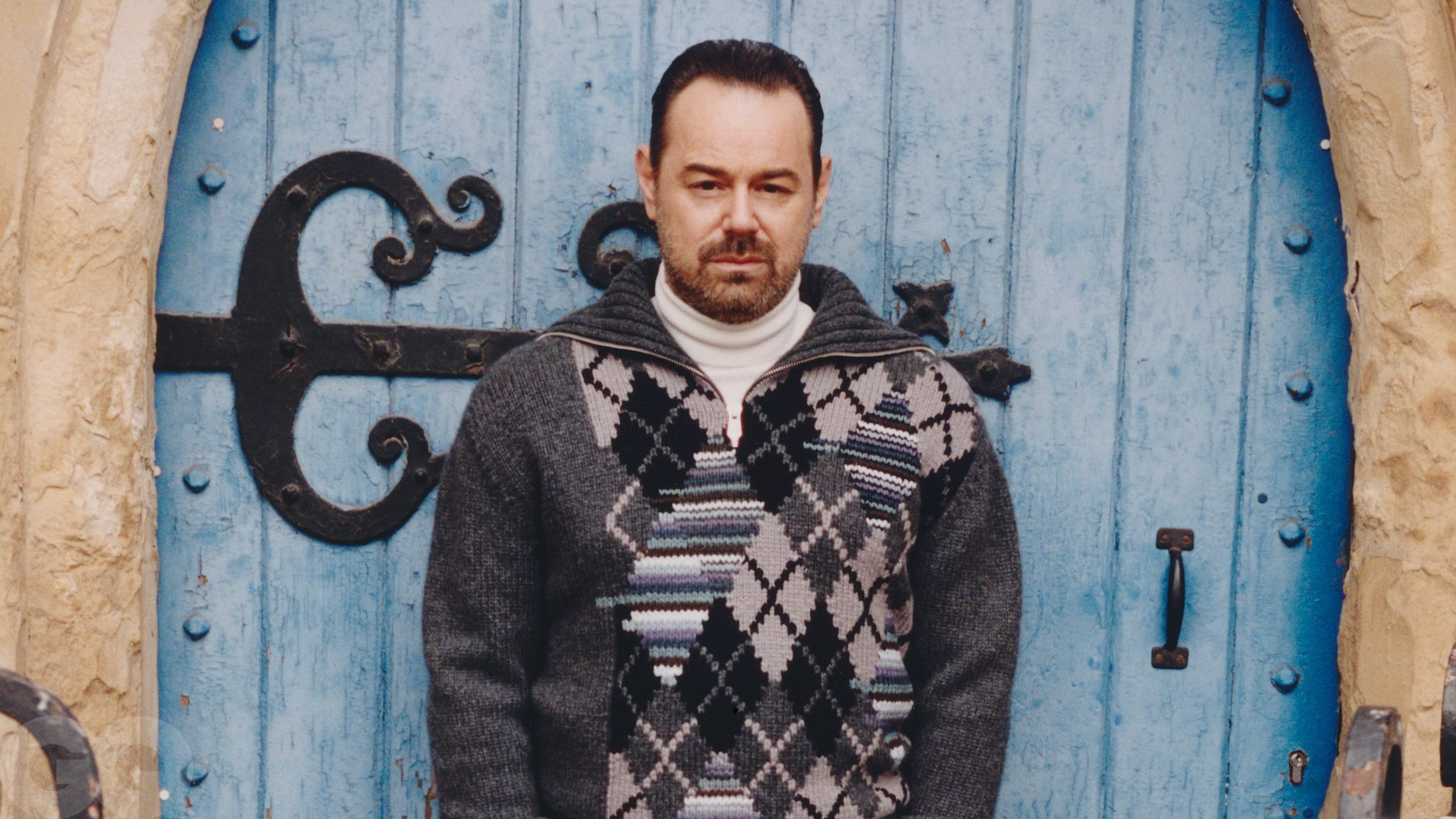 2560x1440 Everyone's thirsty for Danny Dyer