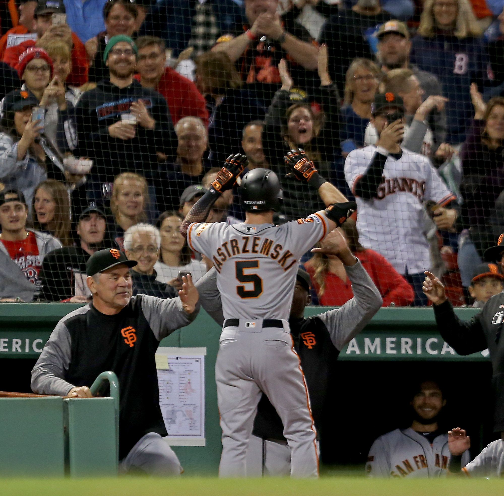 2000x1967 Mike Yastrzemski crushes Fenway Park debut, draws ovation