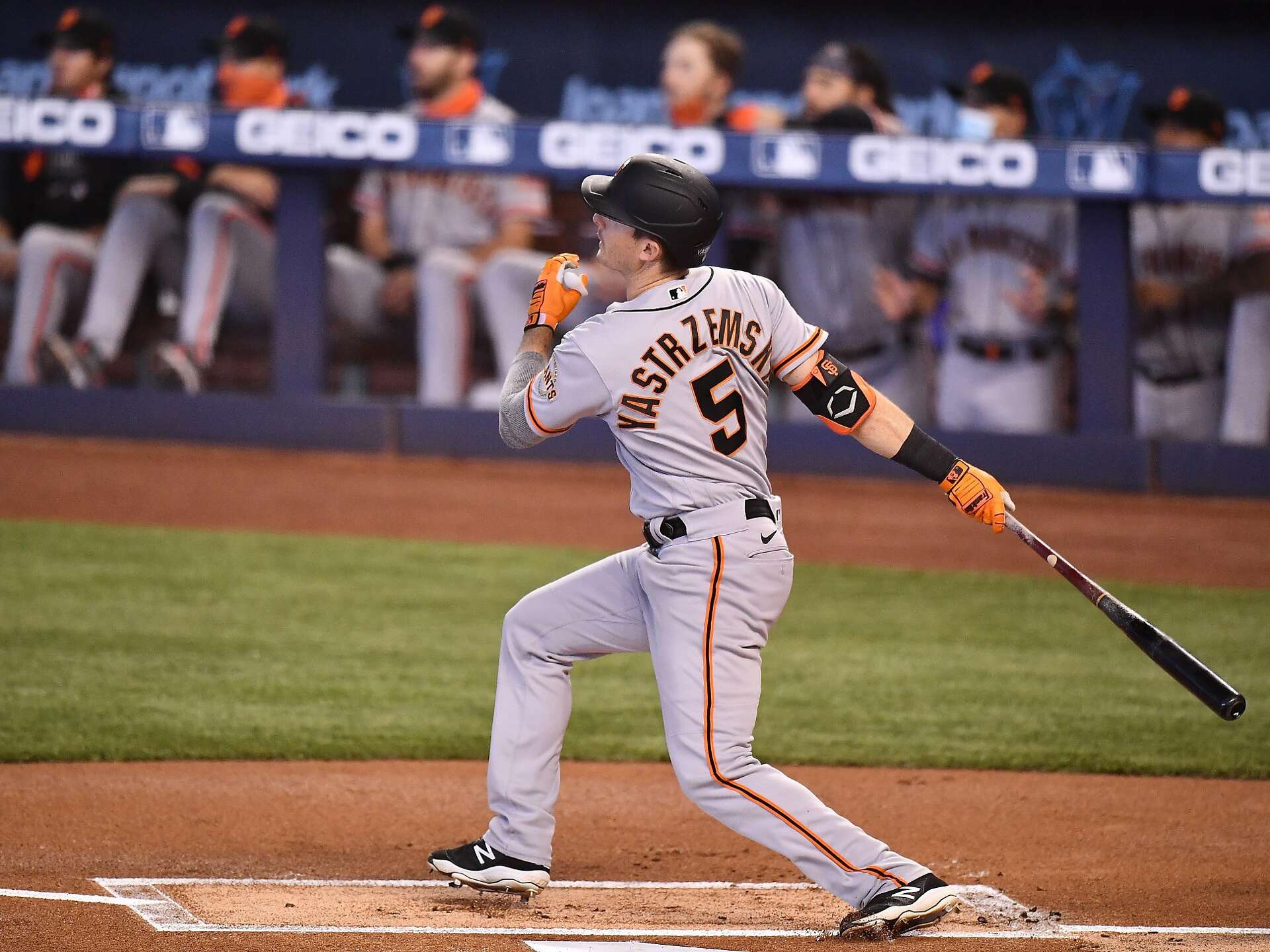 1920x1440 Mike Yastrzemski comes off Giants' IL, but Alex Dickerson heads there with shoulder injury