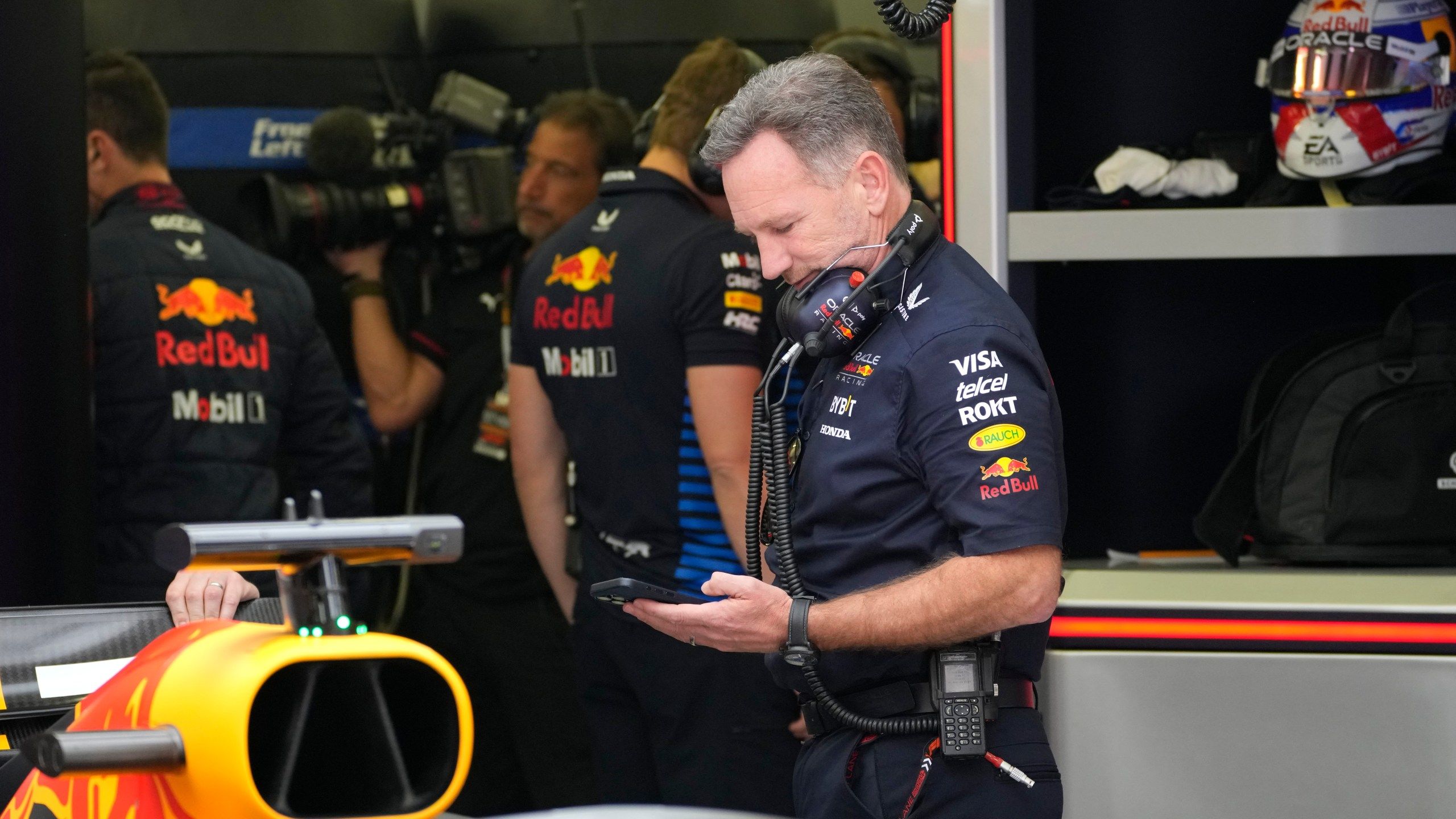 2560x1440 FIA president: Red Bull boss Christian Horner controversy is 'damaging the sport'