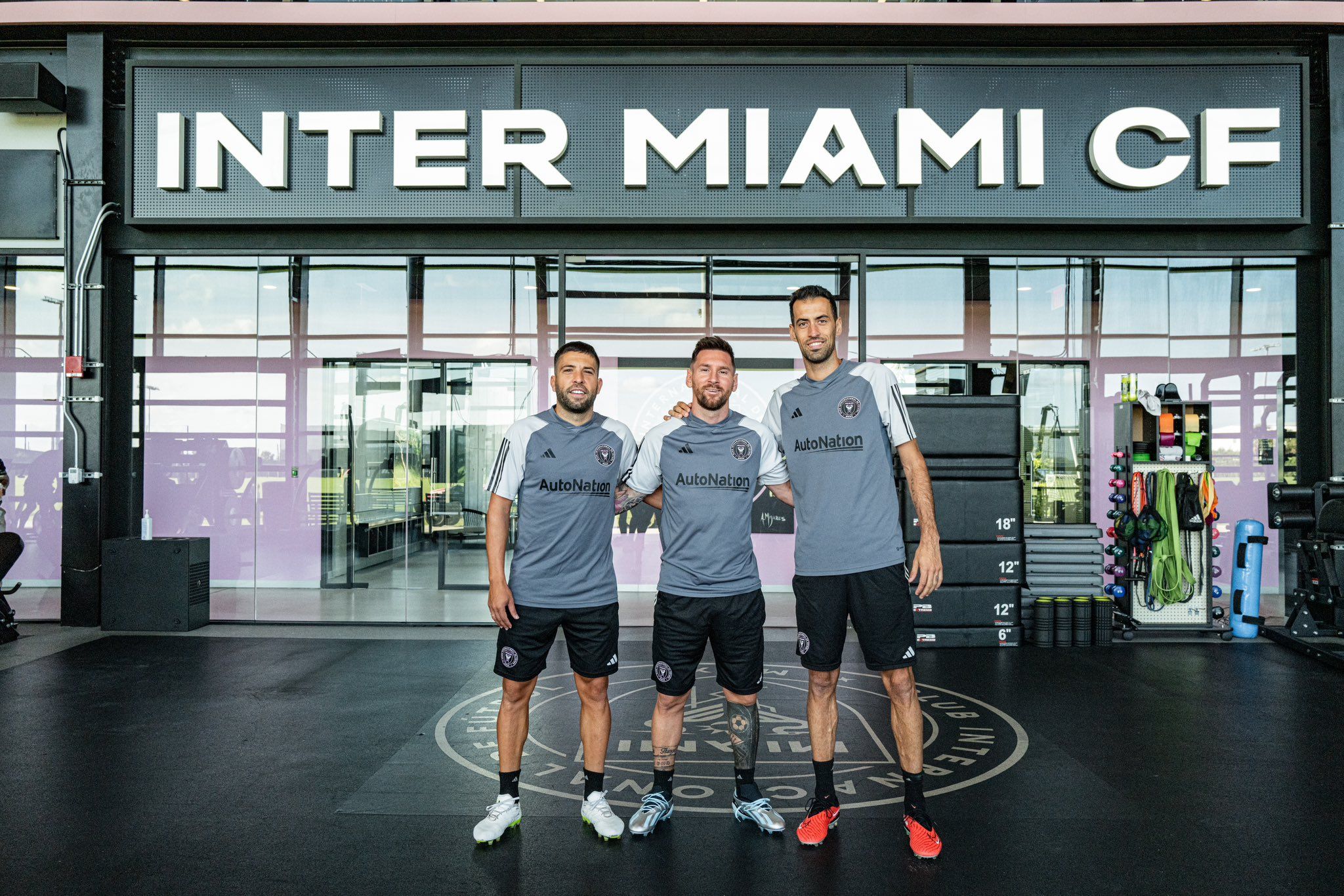 2048x1366 Inter Miami CF Stars HD Wallpaper