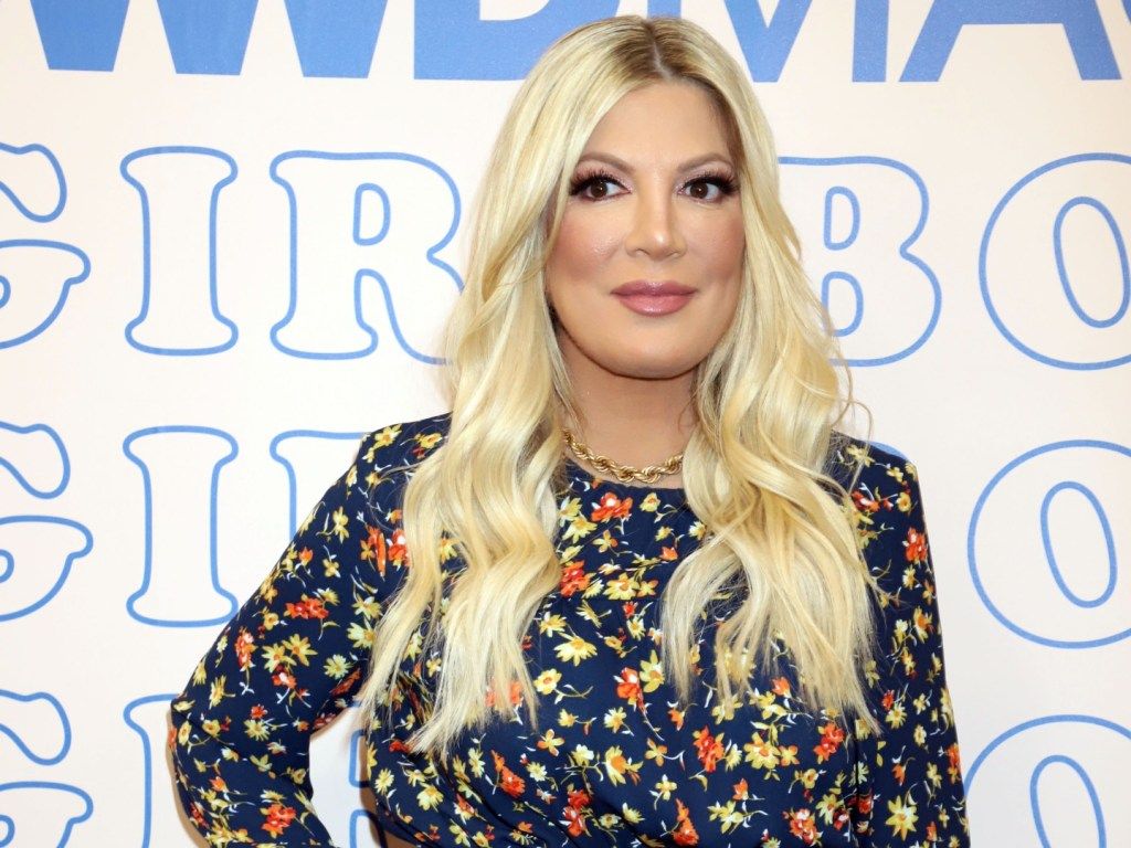 1024x768 See Tori Spelling's Rare Pic of all 5 of Her Kids on Instagram