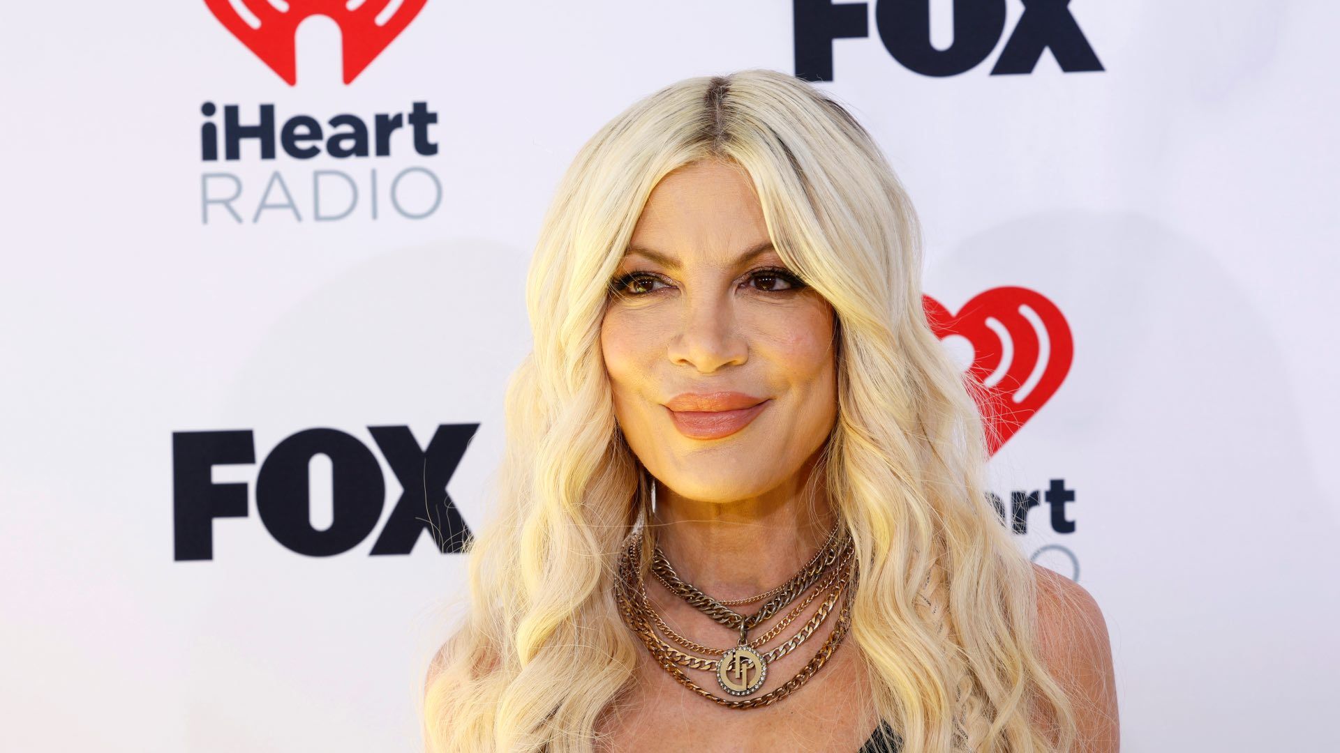 1920x1080 Tori Spelling Opens Up About Her Divorce from Dean McDermott