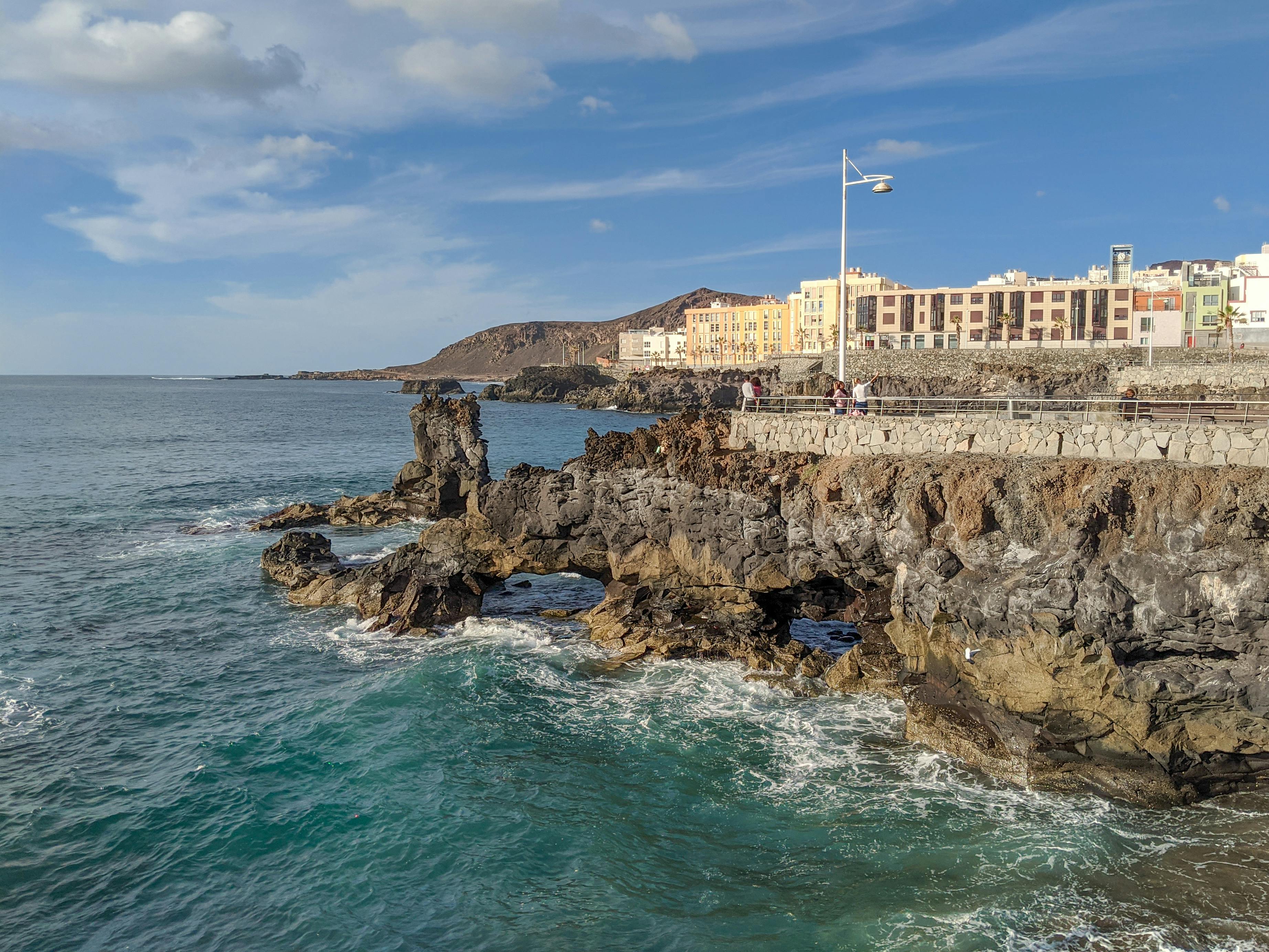 3689x2767 Rocky Coastline in Las Palmas · Free