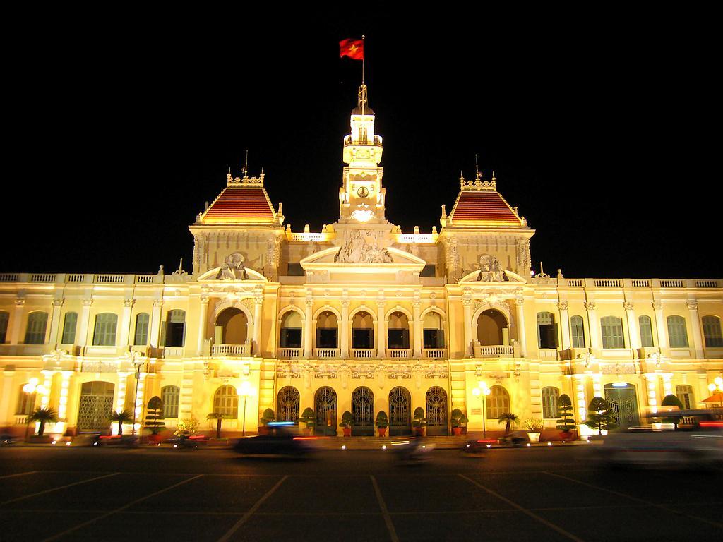 1024x768 Vietnam)