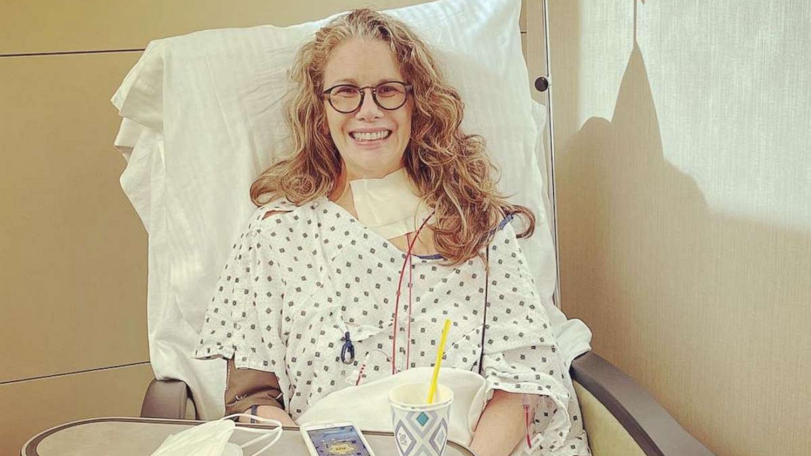 1600x900 TV star Melissa Gilbert shares big smile after successful spinal surgery