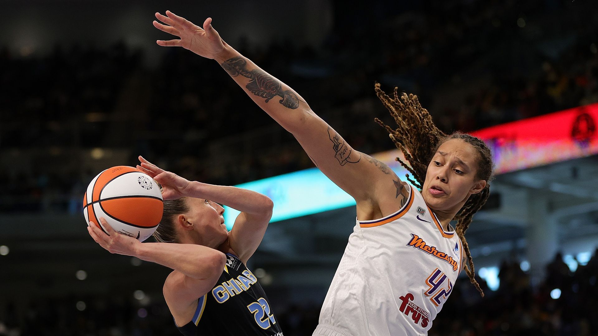 1920x1080 Brittney Griner's wife urges Biden to bring detained player home