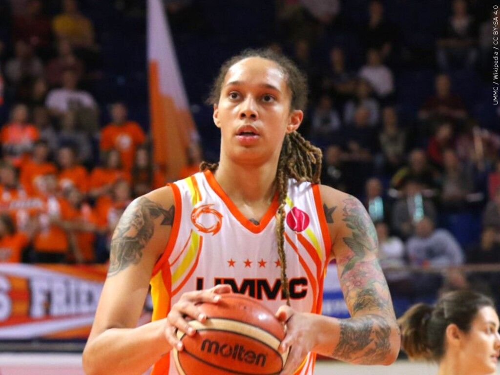 1024x768 AP Source: Brittney Griner Re Signs With Phoenix Mercury