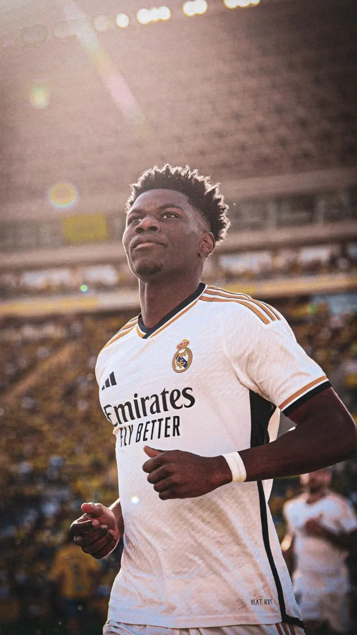 736x1308 Tchouaméni wallpaper