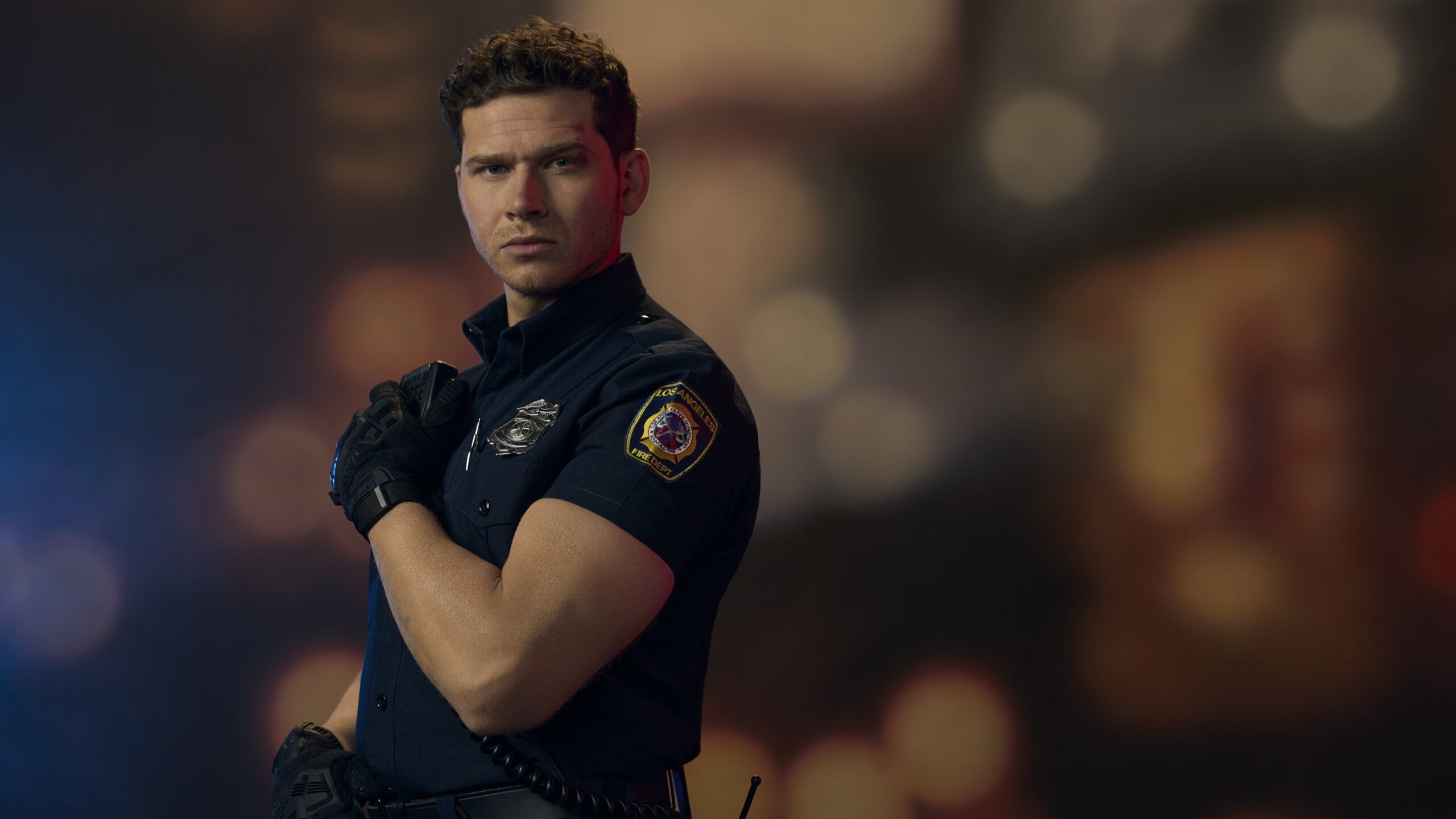2560x1440 9 1 1's Oliver Stark Teases Buck's 'New And Confusing Situations'