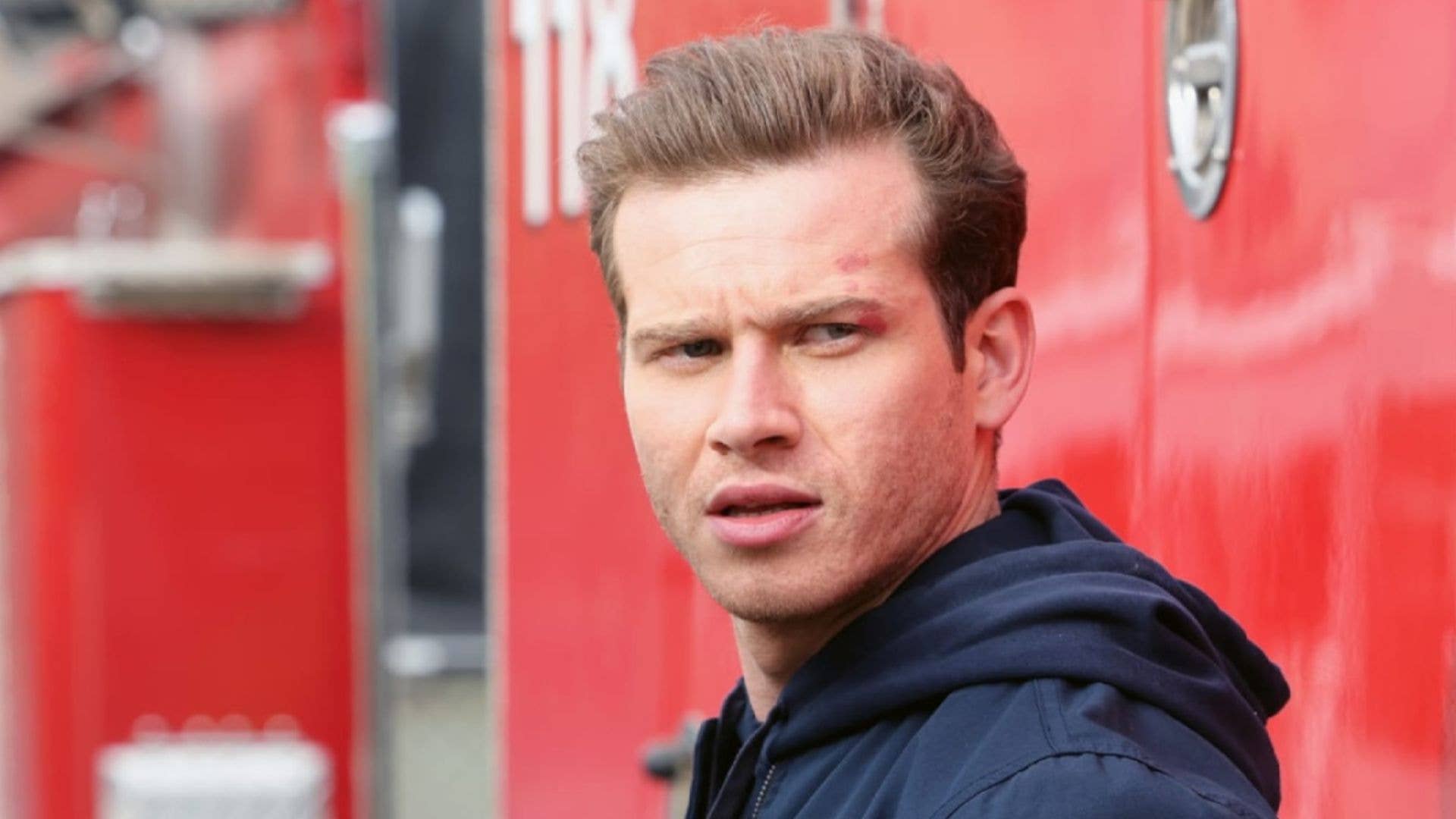 1920x1080 Oliver Stark Breaks Down 9 1 1 Season 4 Finale And Eddie Diaz's Shocking News For Buck. HELLO!