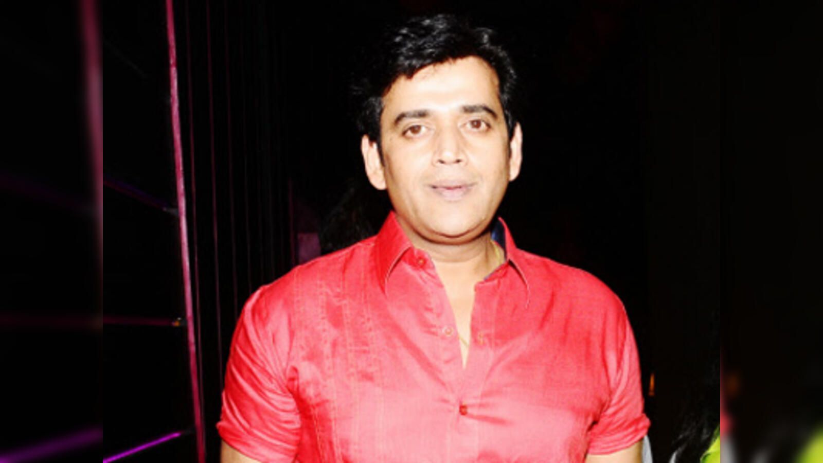 1600x900 Ravi Kishan confident of converting fans into voters Economic Times