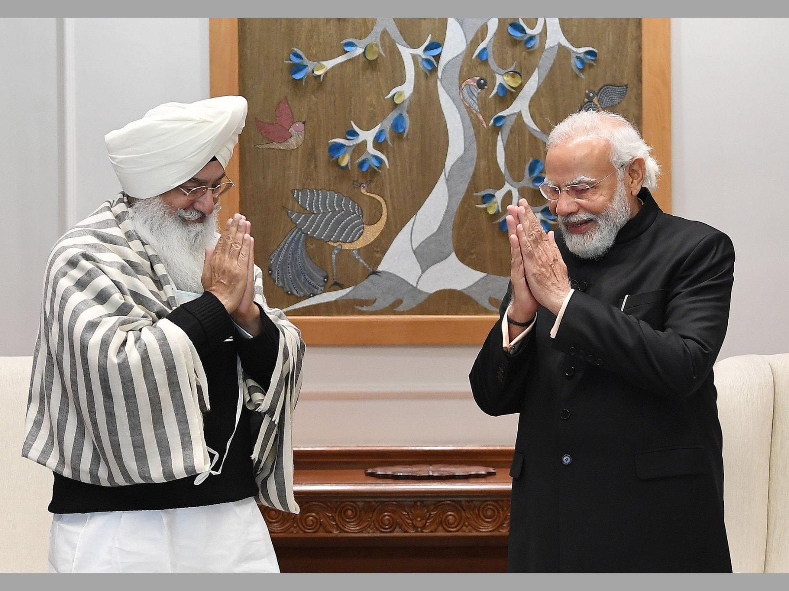 1600x1200 PM Modi Meets Influential Beas Dera Chief Day Before Visit to Punjab