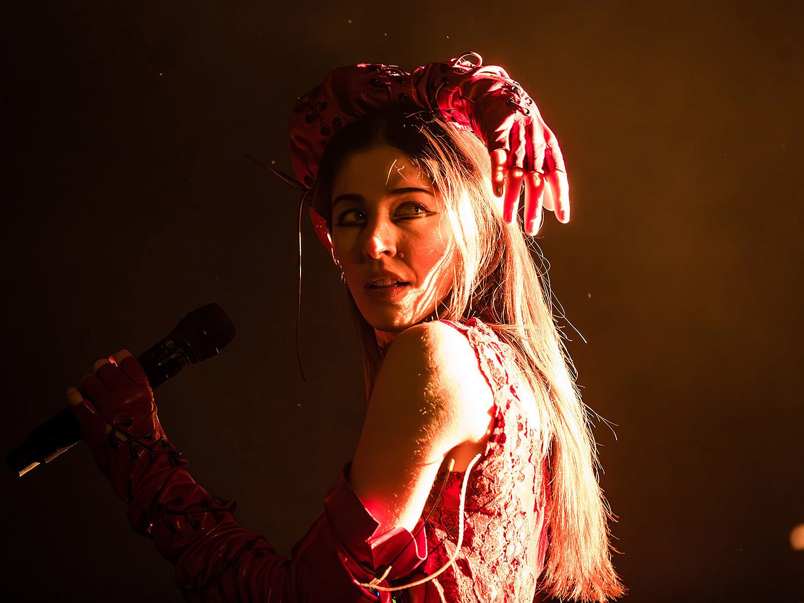 1600x1200 Caroline Polachek played Radio City with Ethel Cain and True Blue (pics, review)