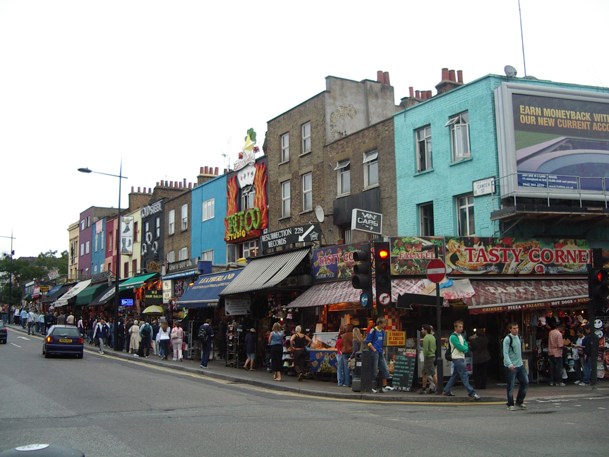 2048x1536 Camden High Street, London, 9 September 2005