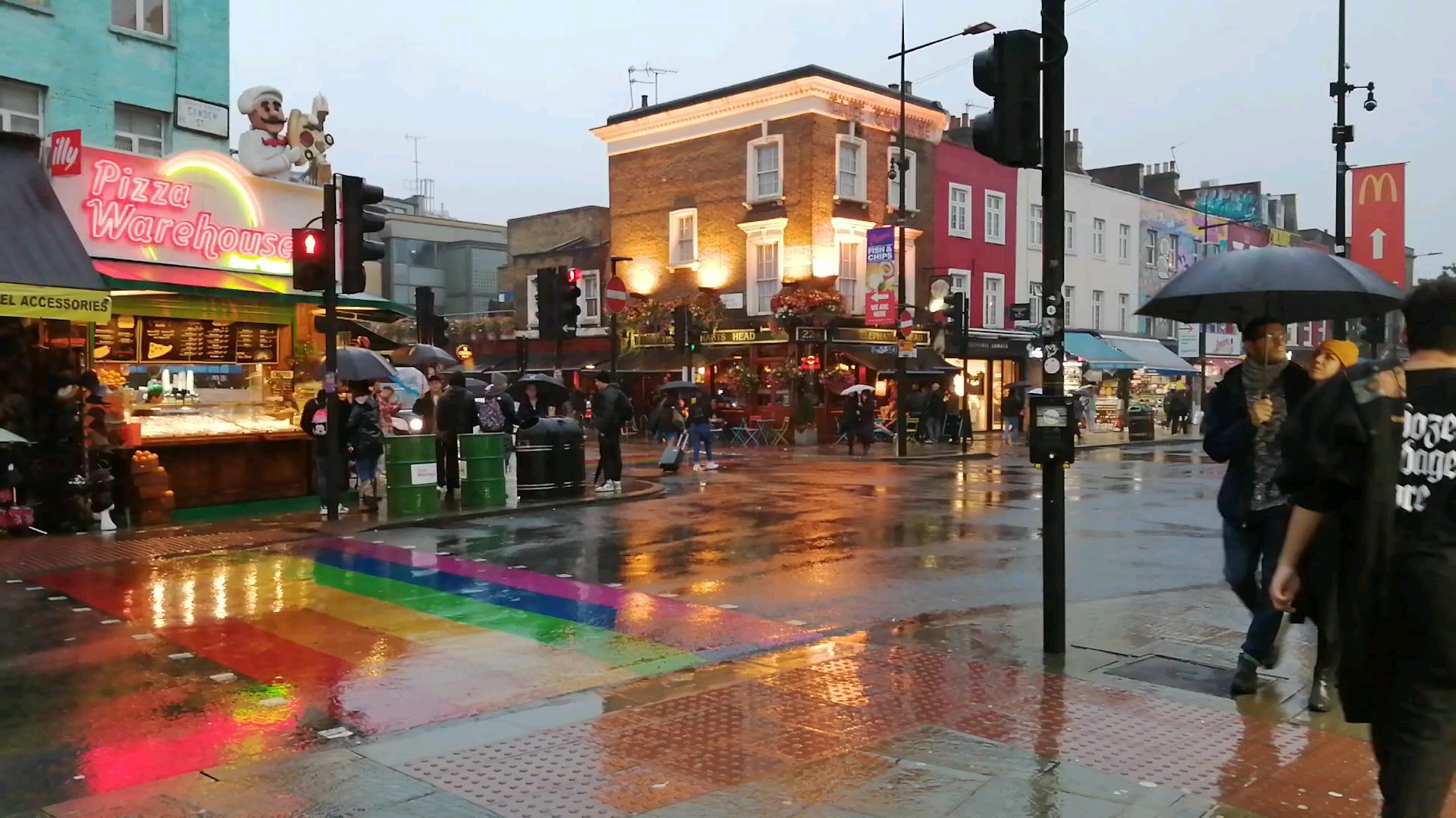 1920x1080 Camden Town In The Rain (Evening)