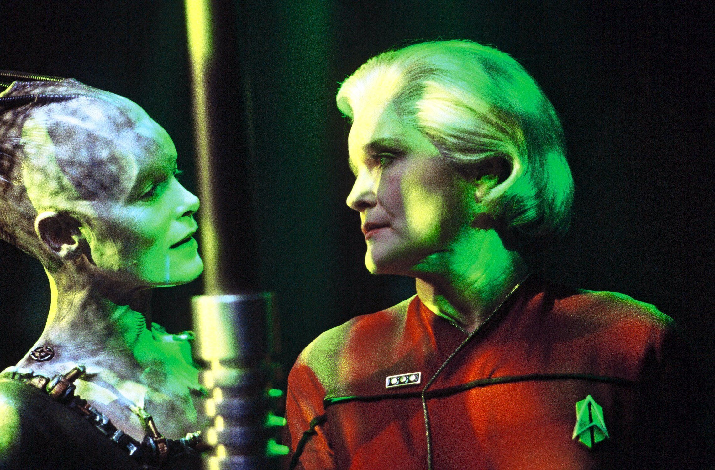 2281x1500 Phone wallpaper: Kate Mulgrew, Tv Show, Star Trek: Voyager, Borg Queen, Kathryn Janeway, Susanna Thompson, Star Trek 519510