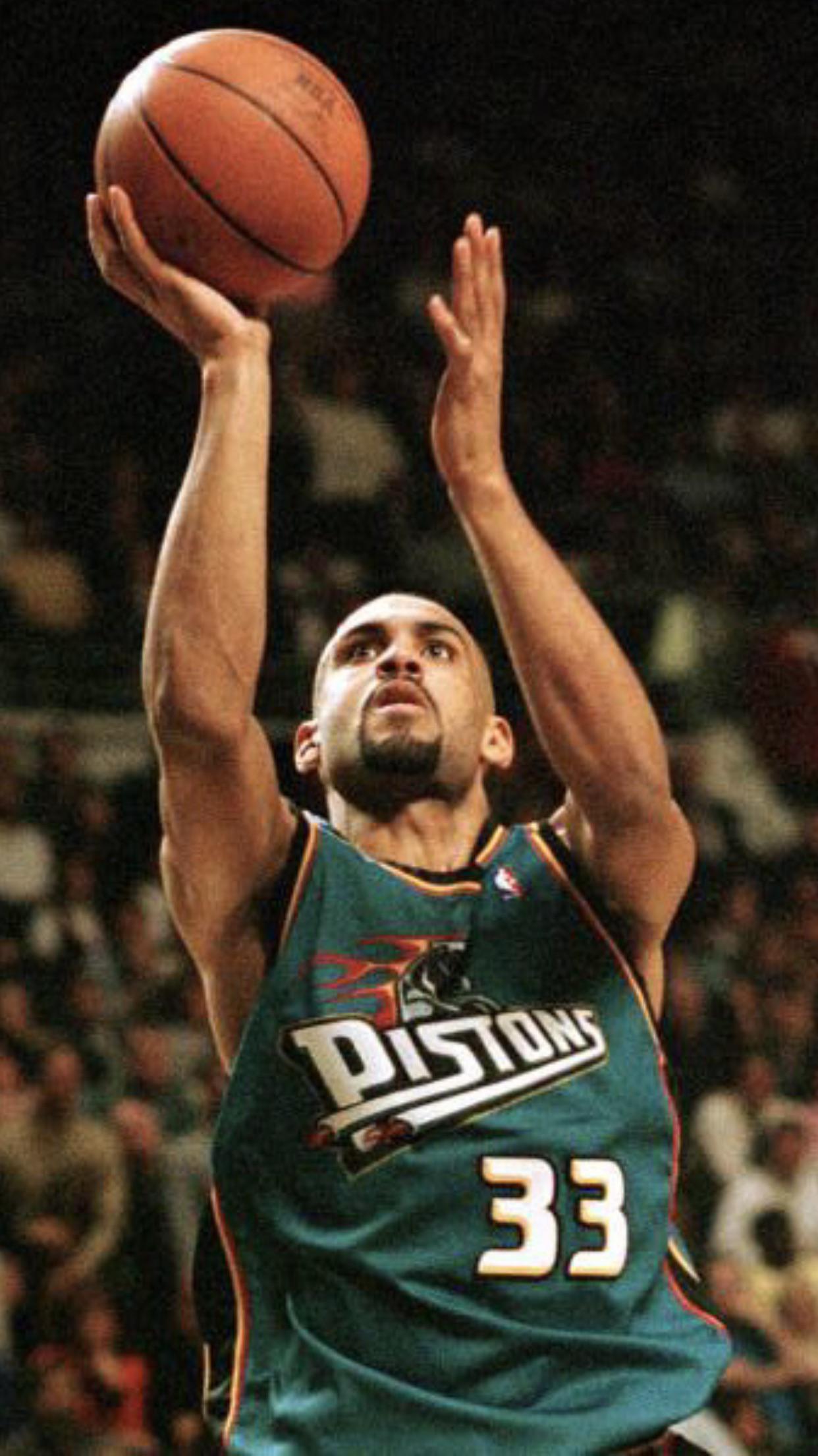 1242x2208 Grant Hill wallpaper