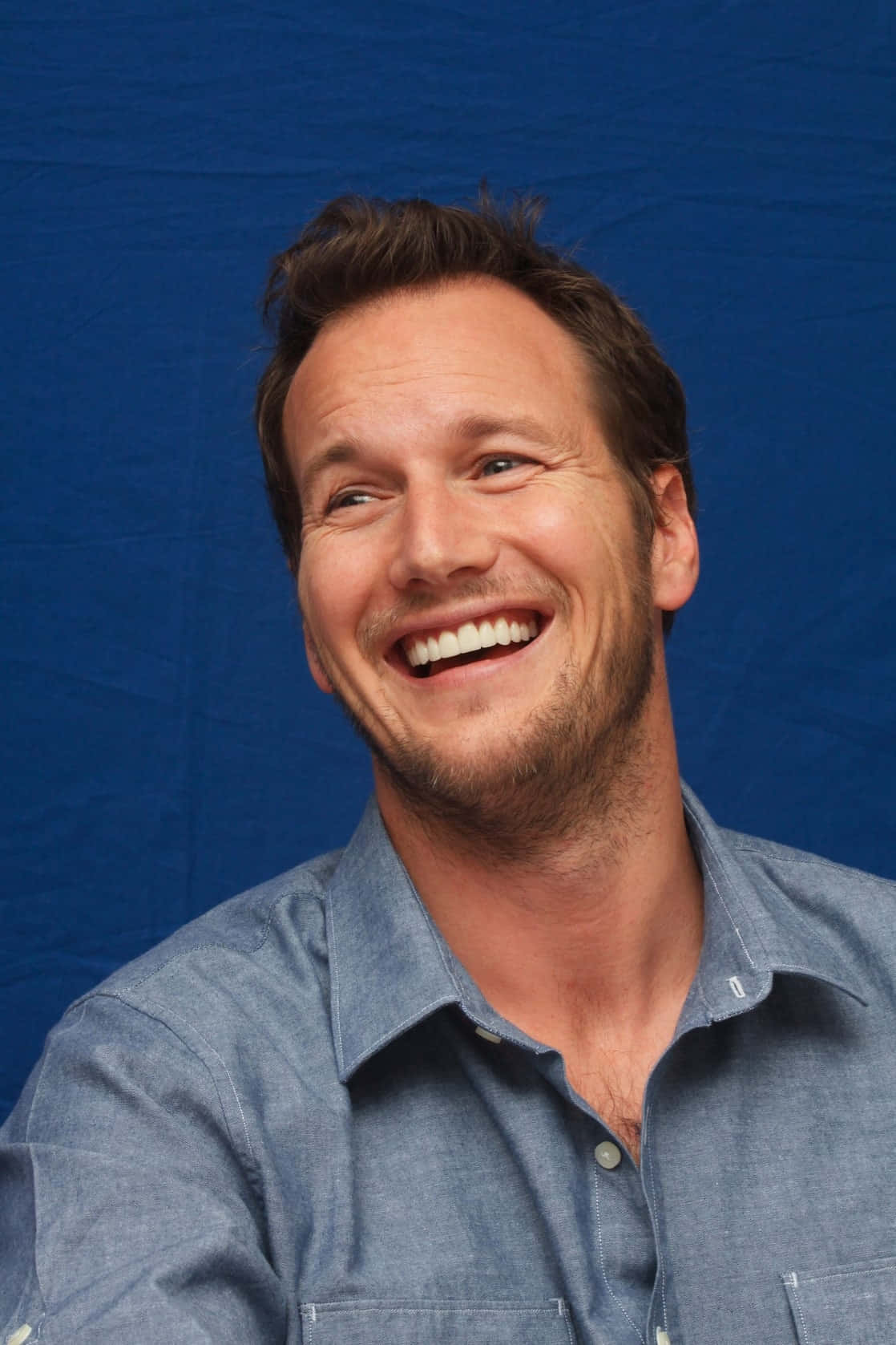 1118x1677 Download Patrick Wilson in a crisp suit Wallpaper