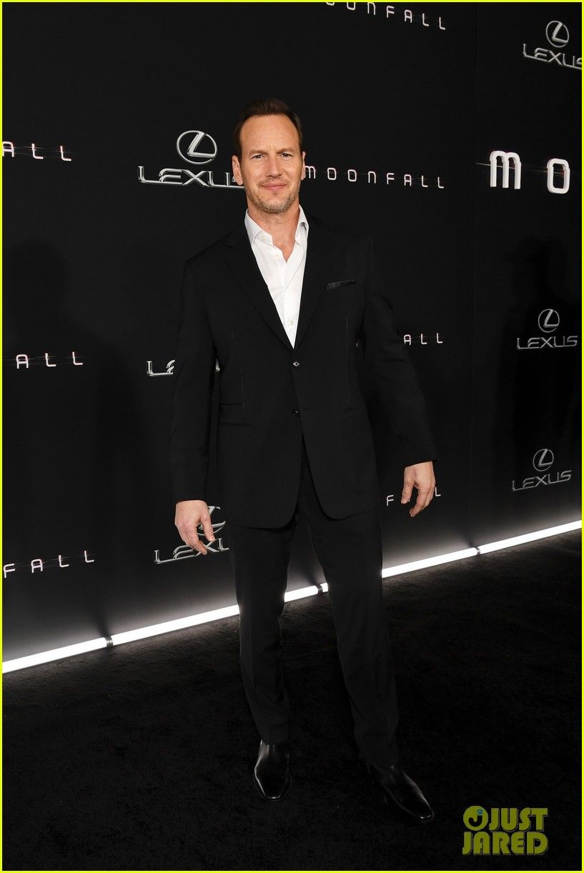 817x1222 Halle Berry & Patrick Wilson Walk Red Carpet for 'Moonfall' L.A. Premiere! (Photos): Photo 4697362. Eme Ikwuakor, Halle Berry, Moonfall, Patrick Wilson, Roland Emmerich, Zayn Maloney Photo. Just Jared: Entertainment News
