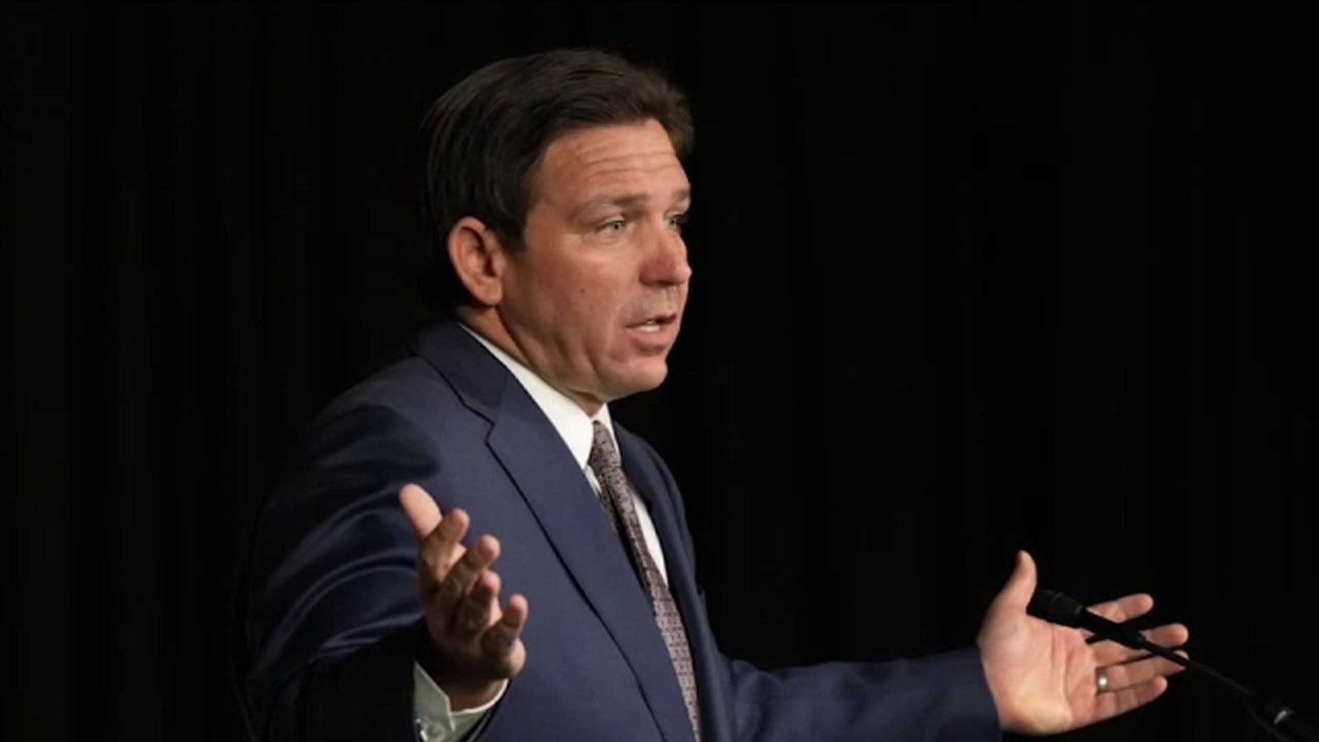 1920x1080 Florida Governor Ron DeSanti visits Long Island for promotional book tour New York