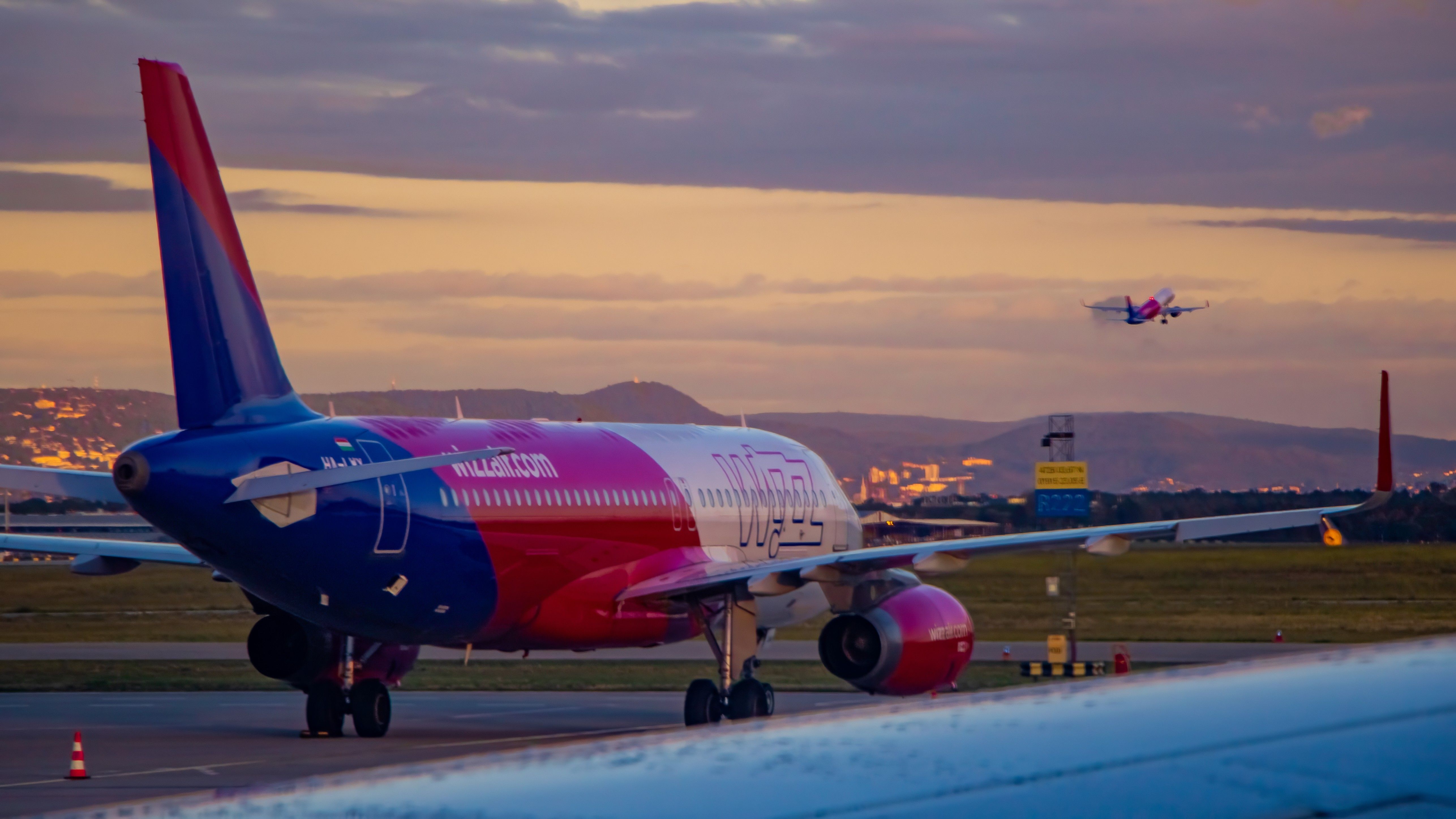 5145x2894 DAV 2808 Wizzair