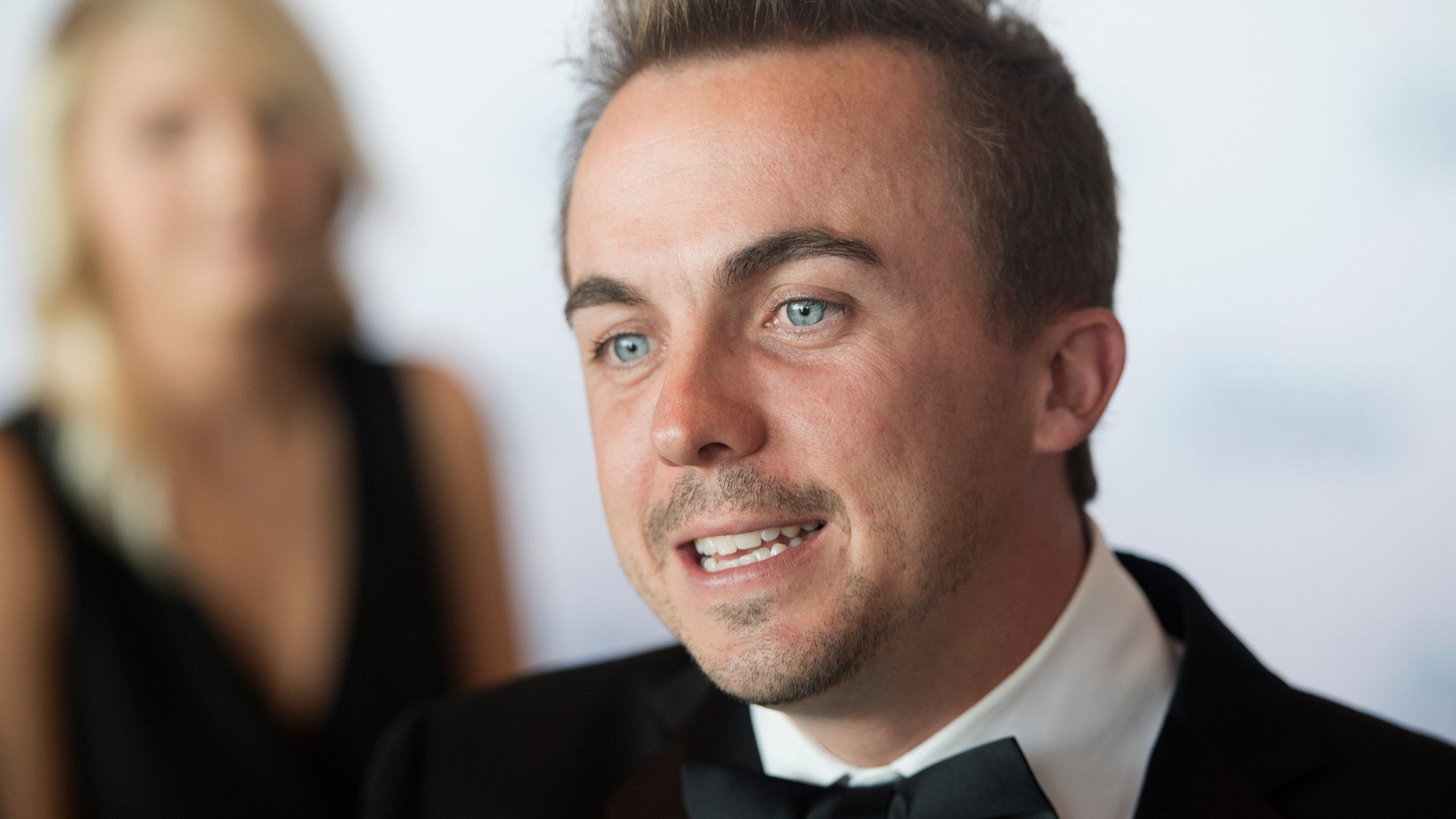 2560x1440 Frankie Muniz, best known as 'Malcolm, ' starts NASCAR career