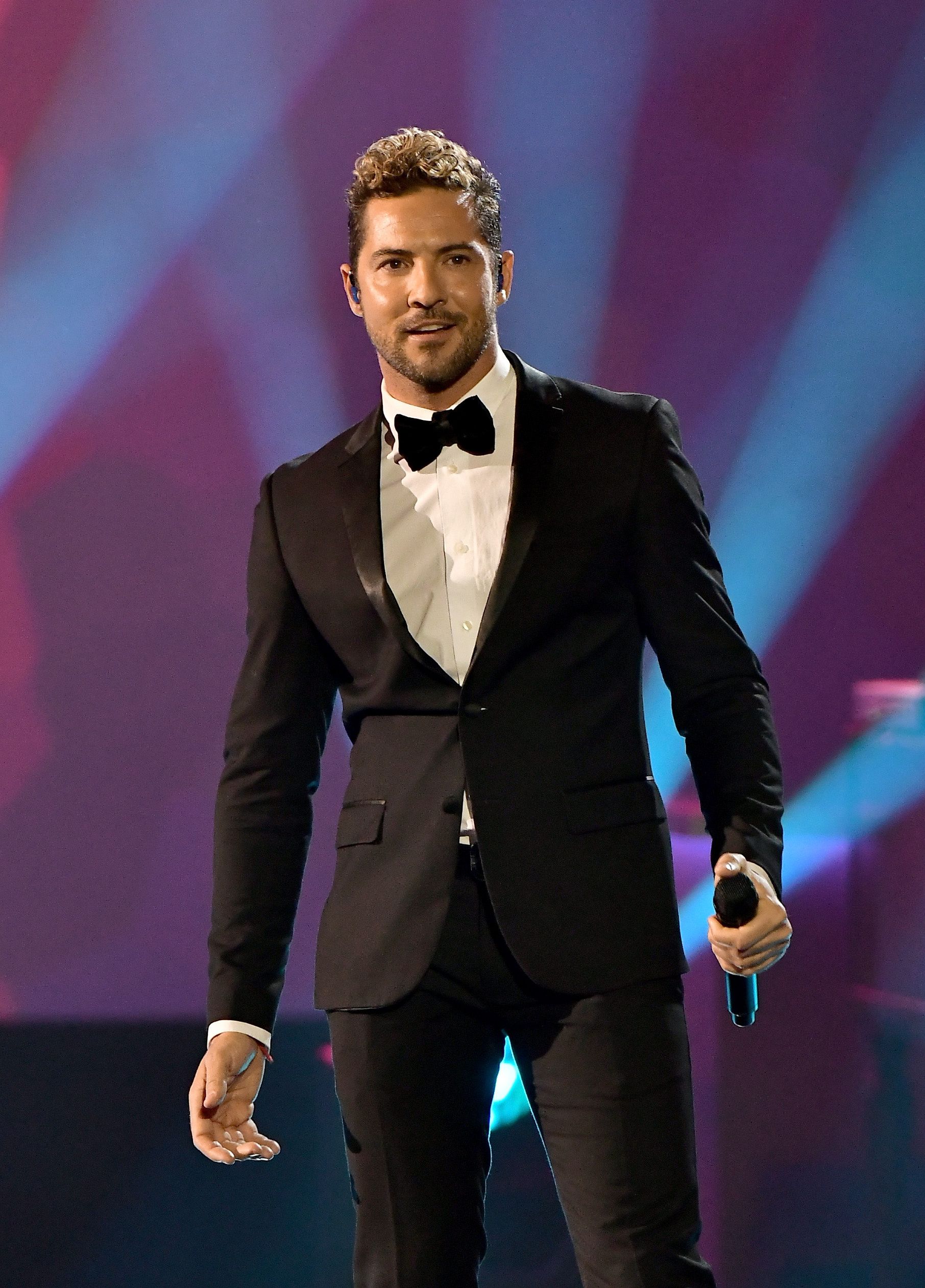 1812x2524 David Bisbal Wallpaper