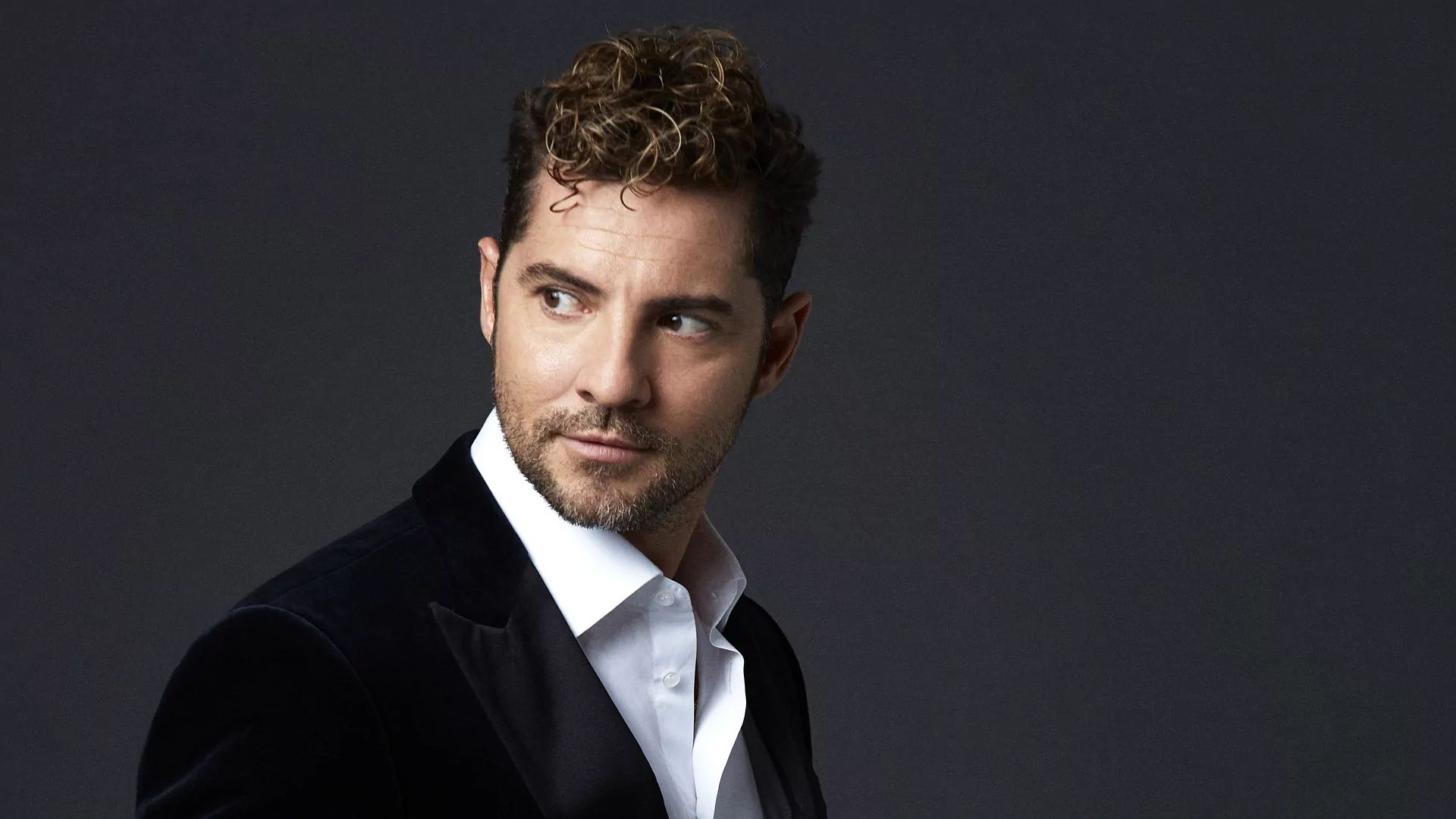 1920x1080 David Bisbal Wallpaper