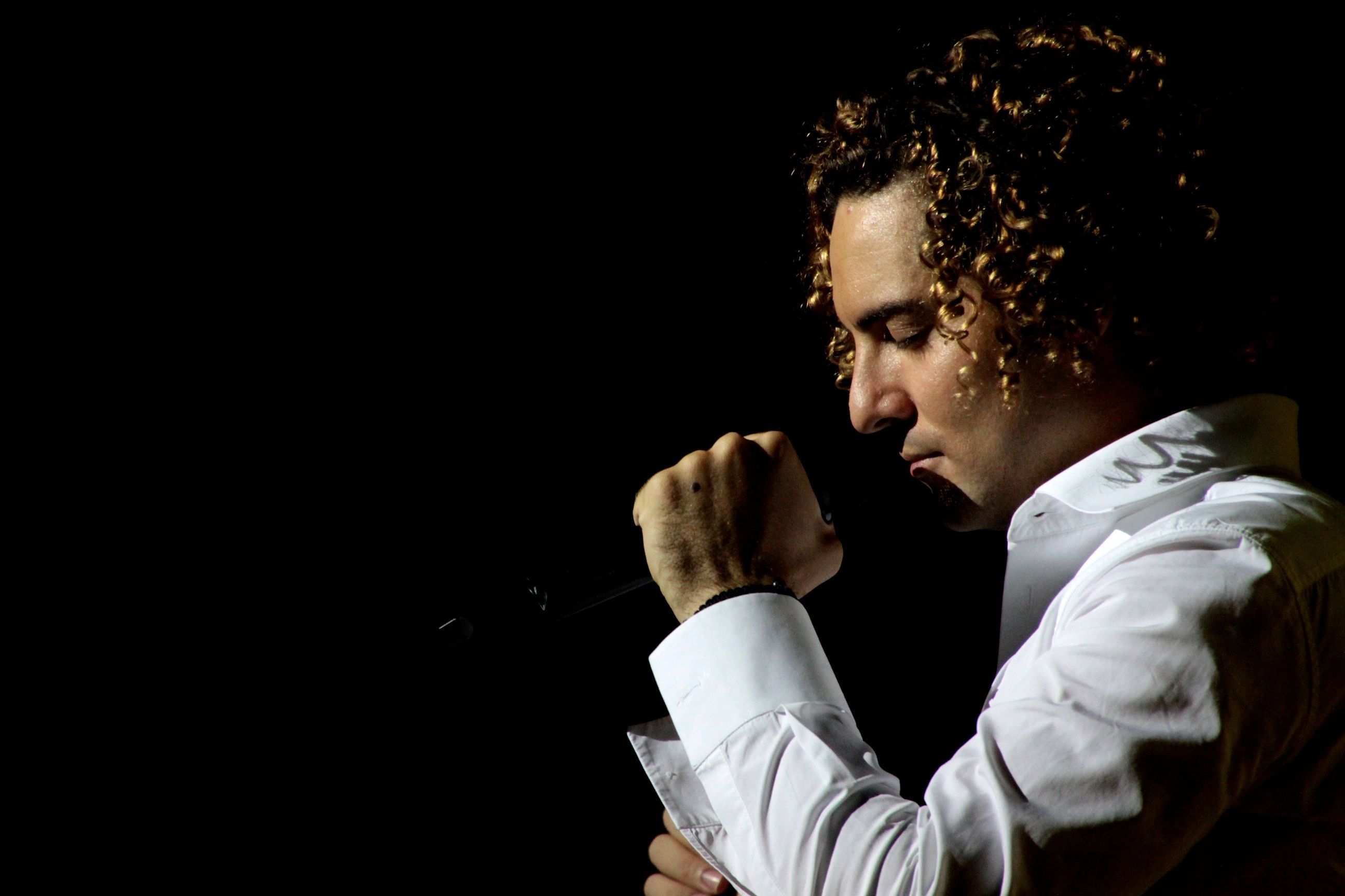 2592x1728 David Bisbal Wallpaper