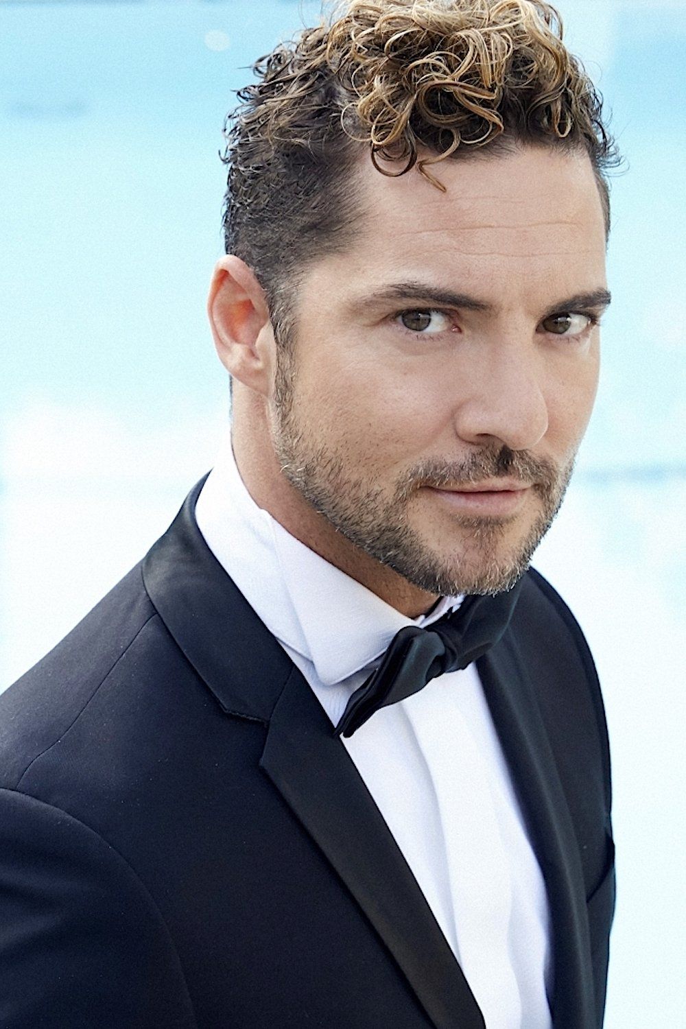 1000x1500 David Bisbal Image