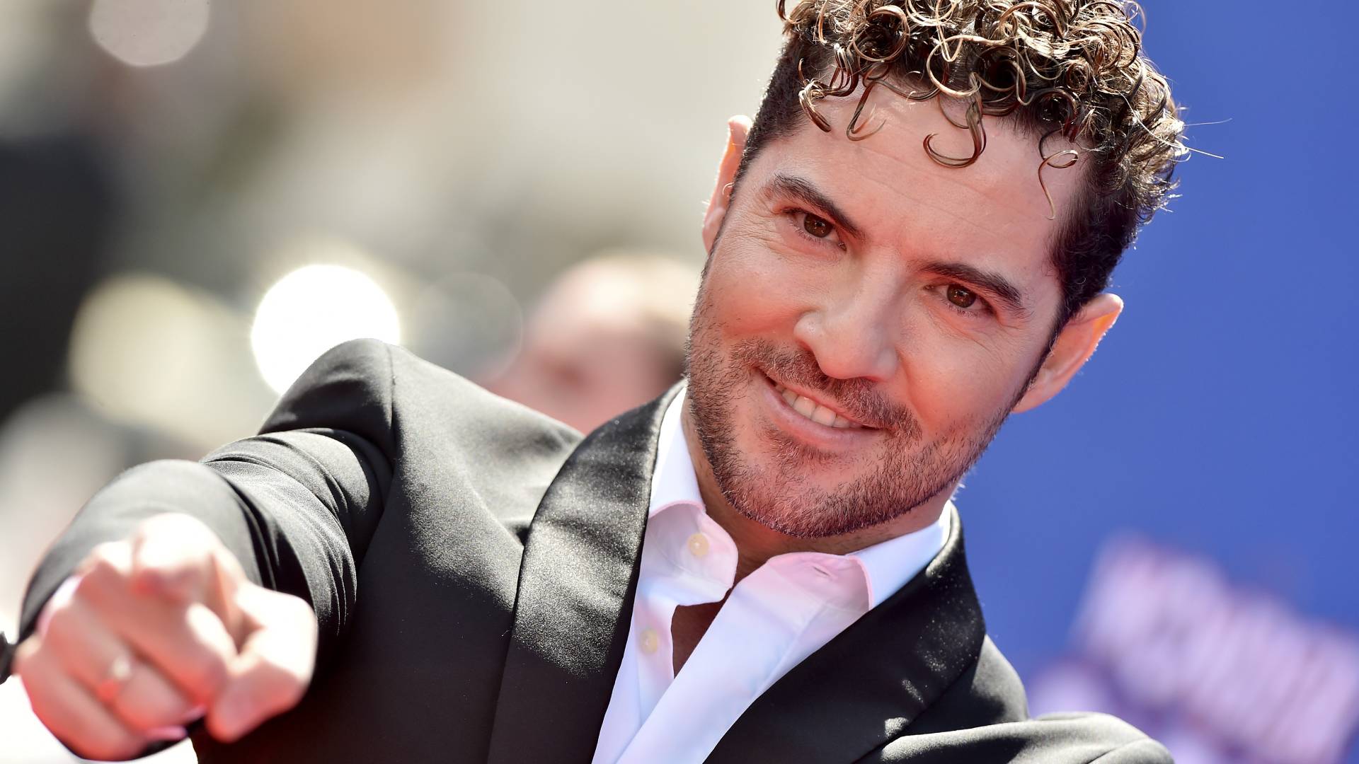 1920x1080 David Bisbal presumió de su musculoso cuerpo con una impactante fotografía