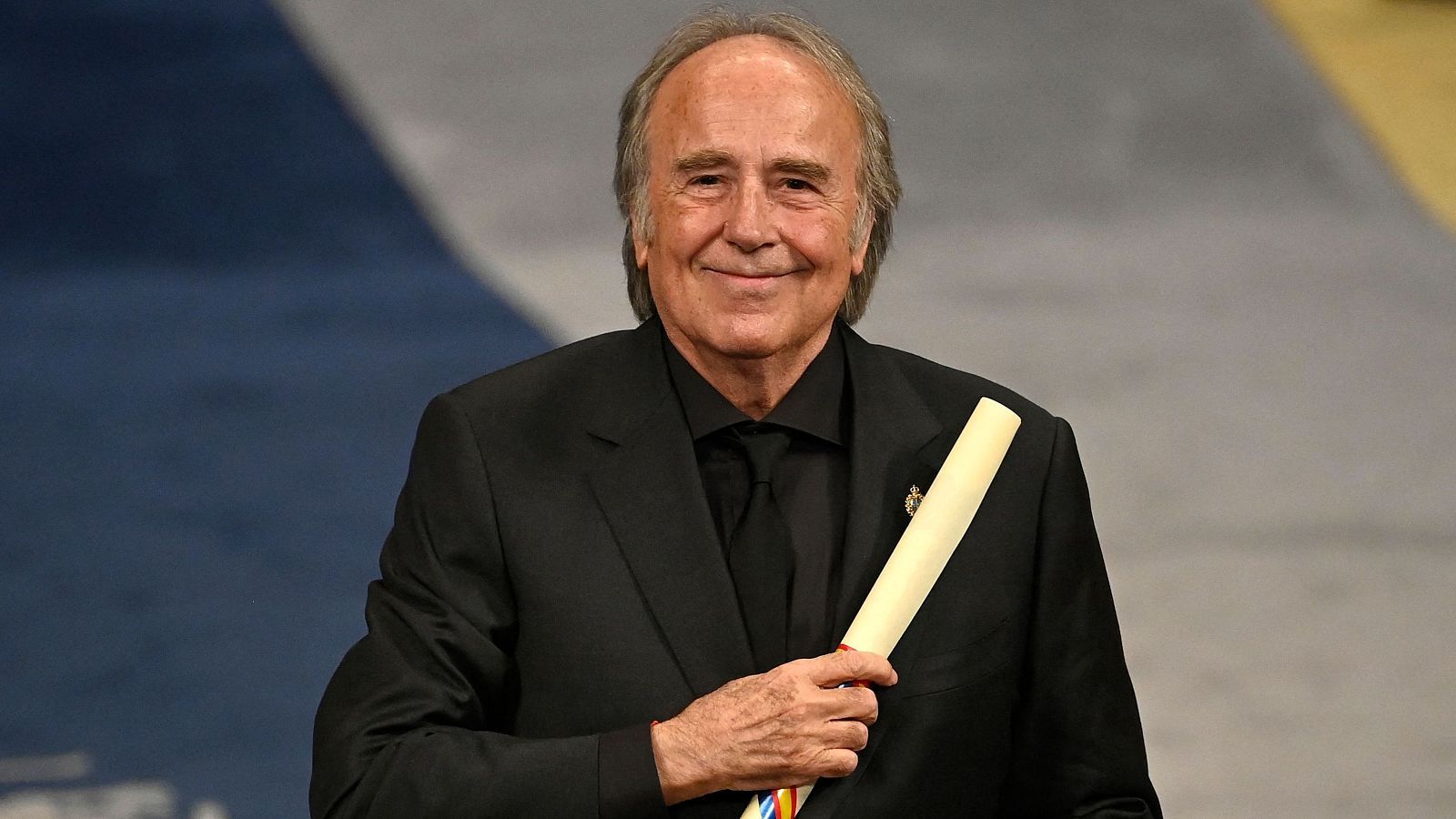 1600x900 Joan Manuel Serrat: No hay que renunciar a la democracia, libertad, tolerancia y justicia