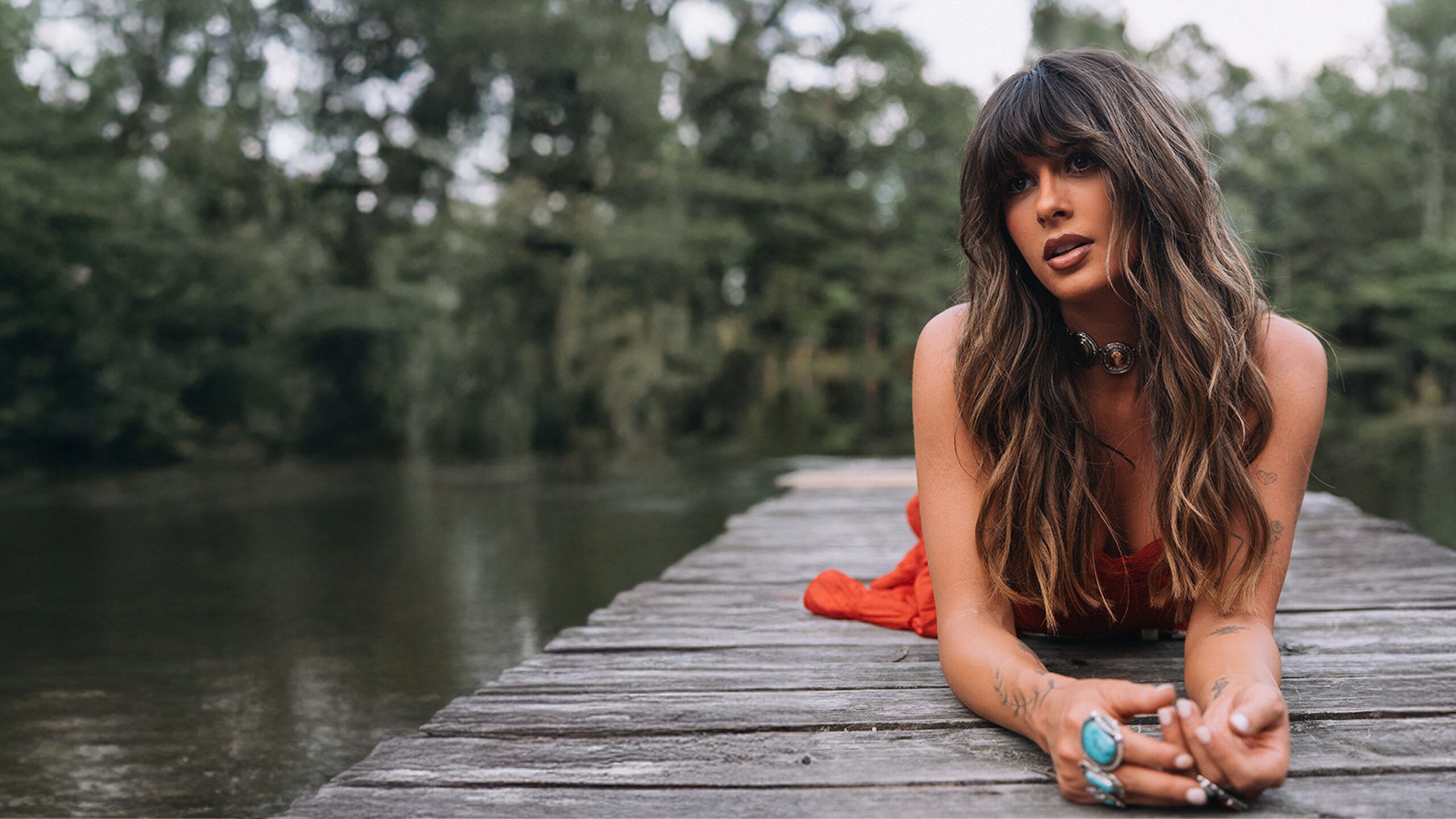 2560x1440 Behind The Spotlight: Ella Langley's Heart Wrenching Tour Cancellations And The Brutal Toll Of Stardom