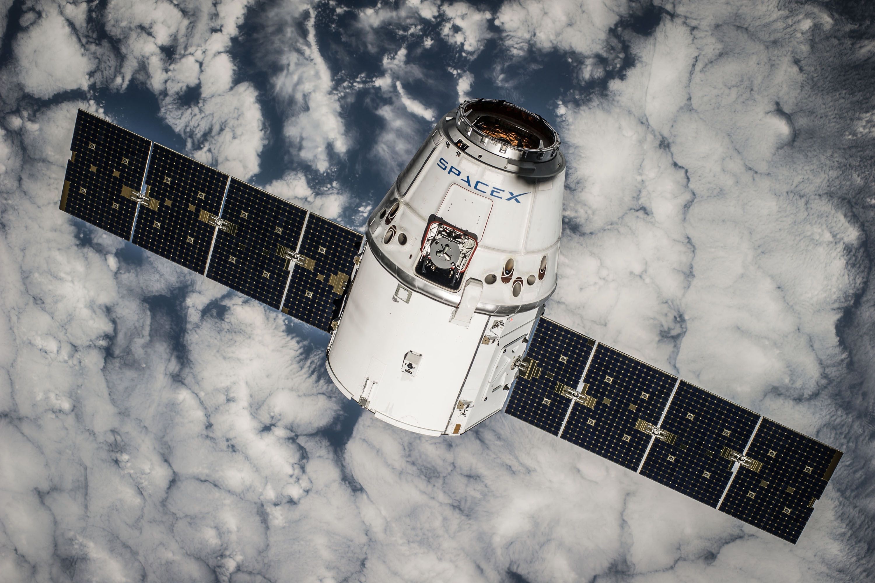 3000x2000 SpaceX Cargo Dragon 2K