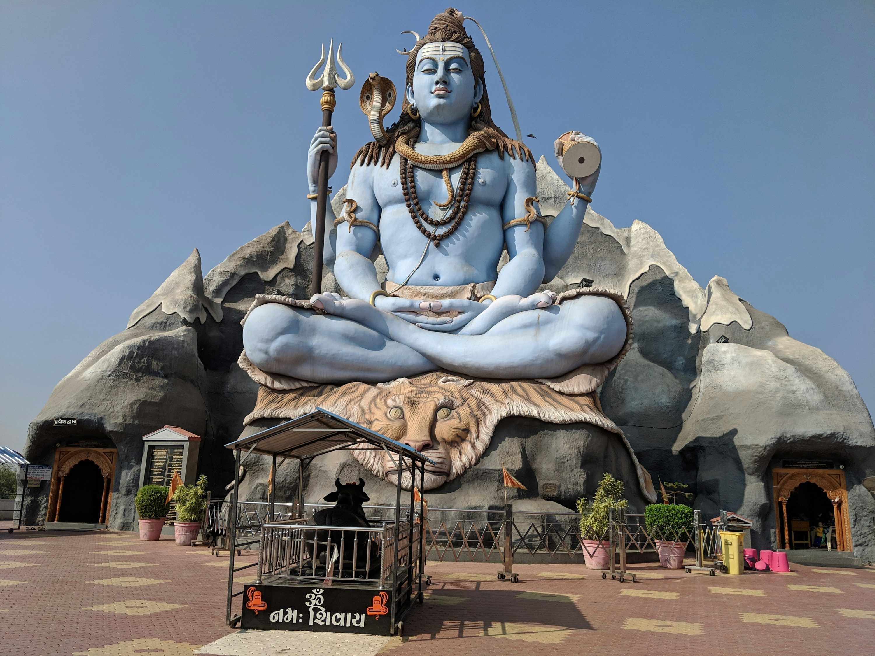 3000x2250 Shiva Temple Picture. Download Free Image