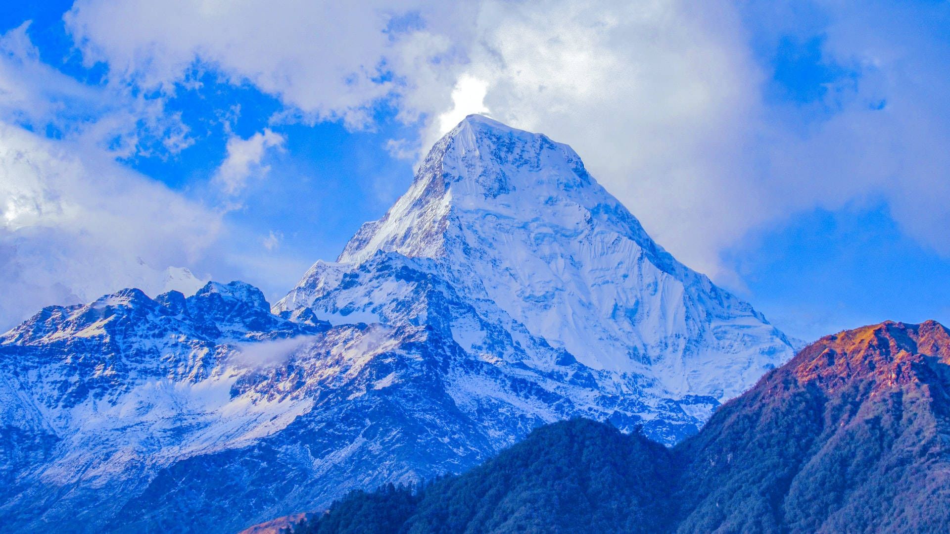 1920x1079 Download Himalaya Mountain MacBook Wallpaper