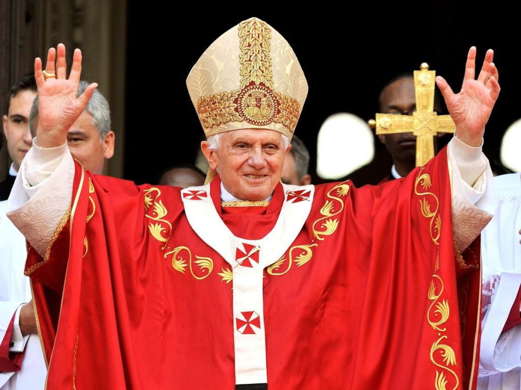 1024x768 Pope Benedict XVI