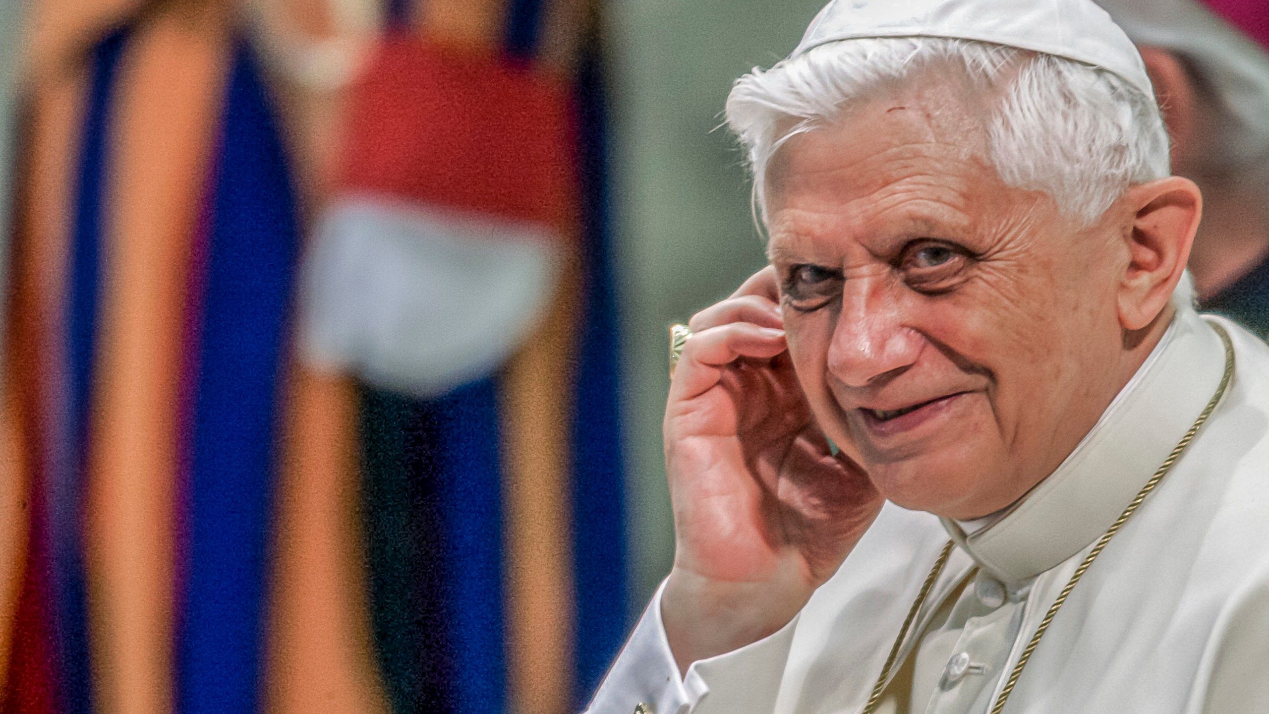 2560x1440 Benedict XVI, reluctant pope who chose to retire, dies at 95