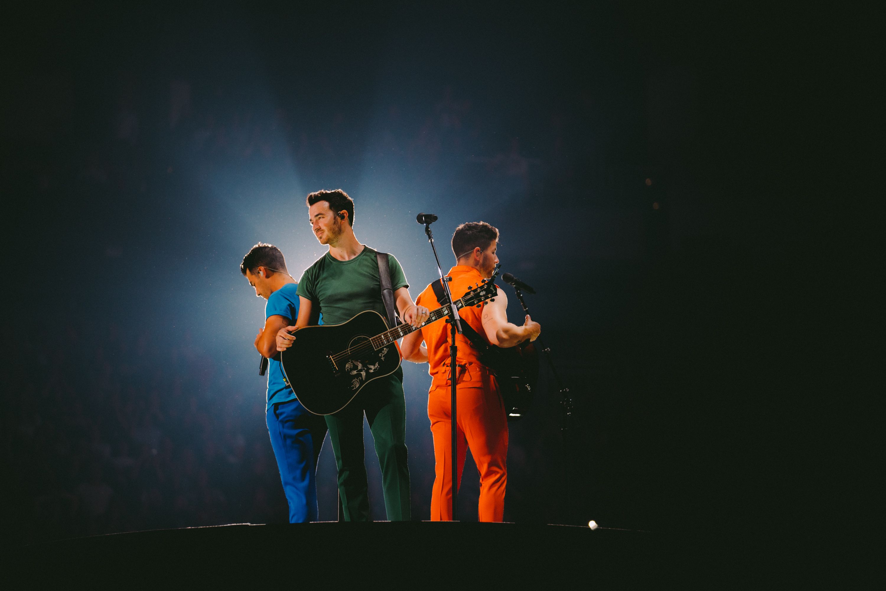 3000x2001 Jonas Brothers