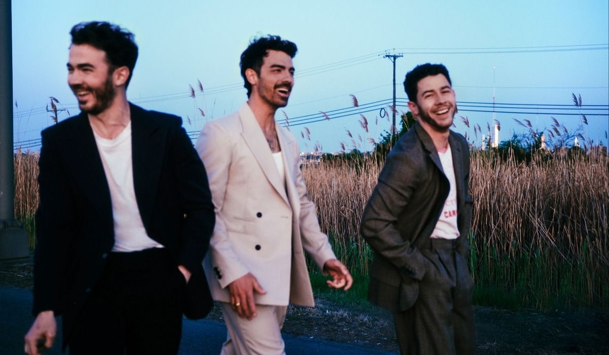 1200x700 Jonas Brothers