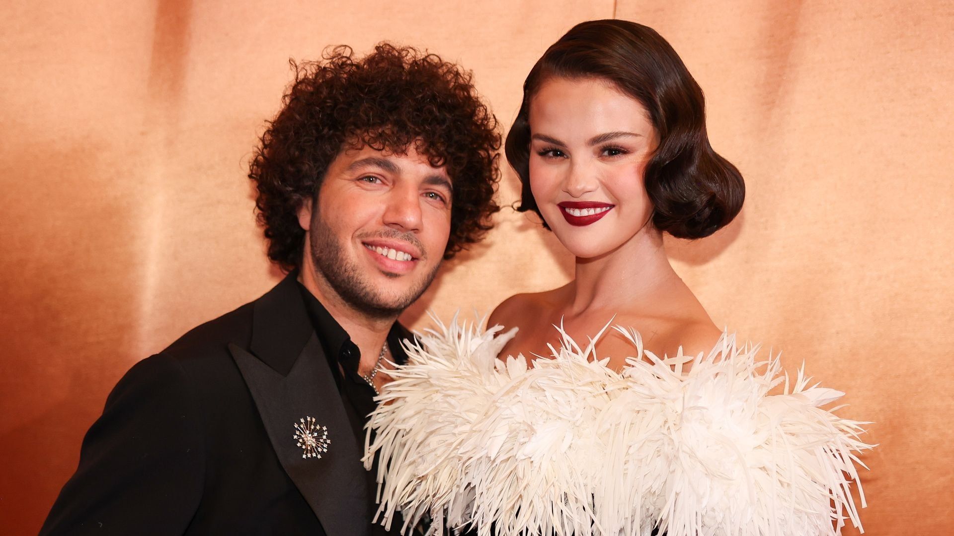 1920x1080 Selena Gomez and Benny Blanco celebrate their first Valentine's Day with romantic surprise
