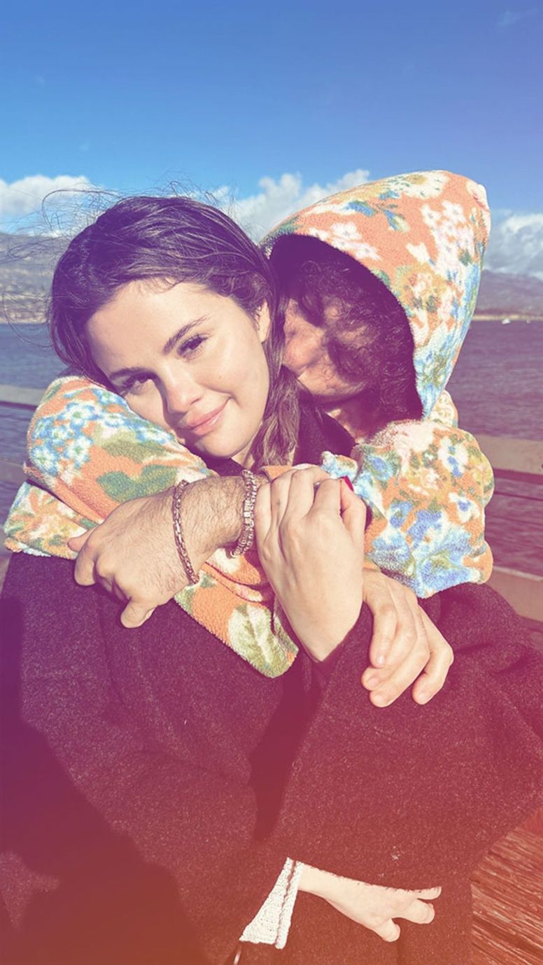 776x1380 Selena Gomez & Benny Blanco: Romance Rewind
