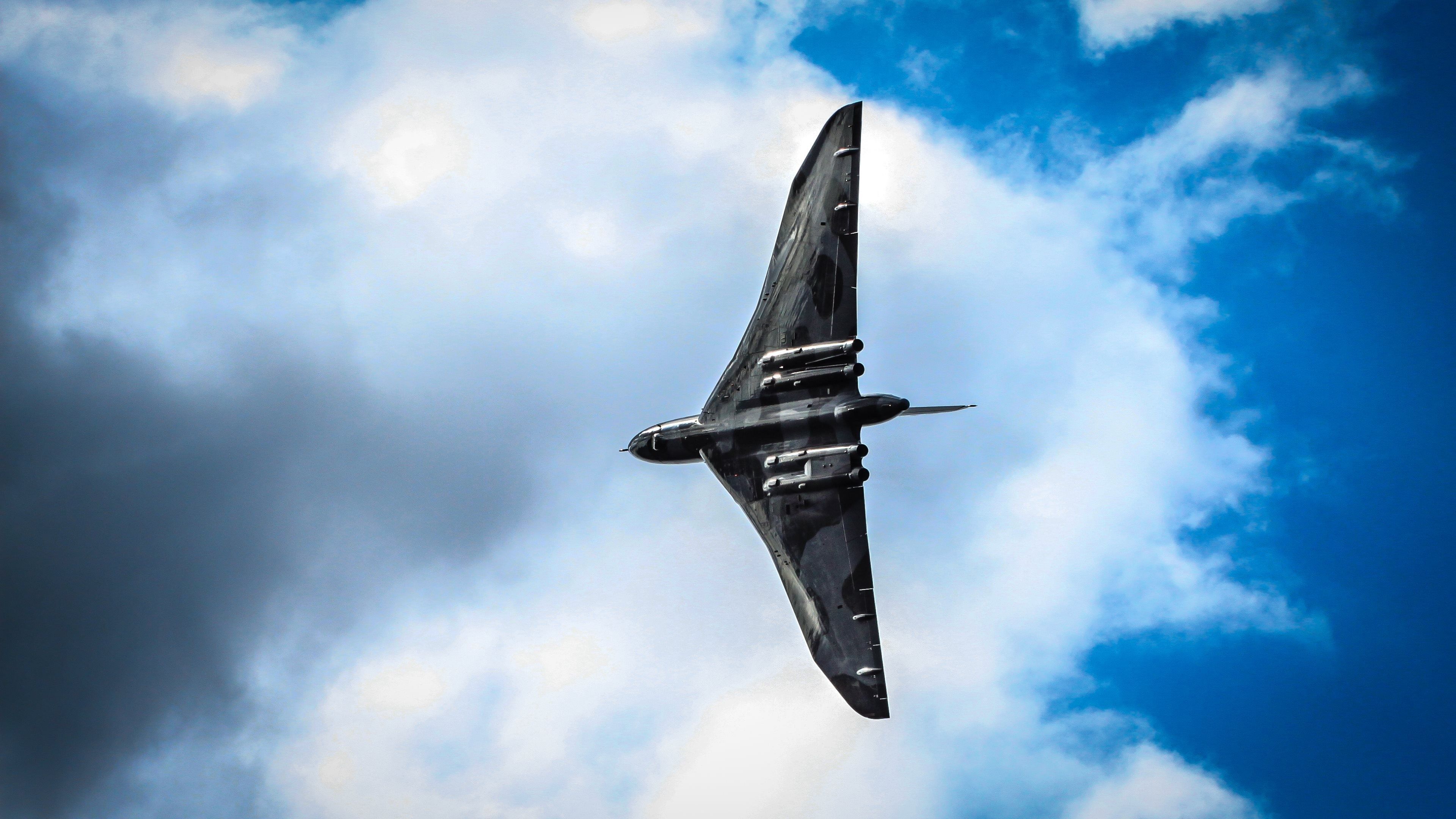 3840x2160 Avro Vulcan Wallpaper