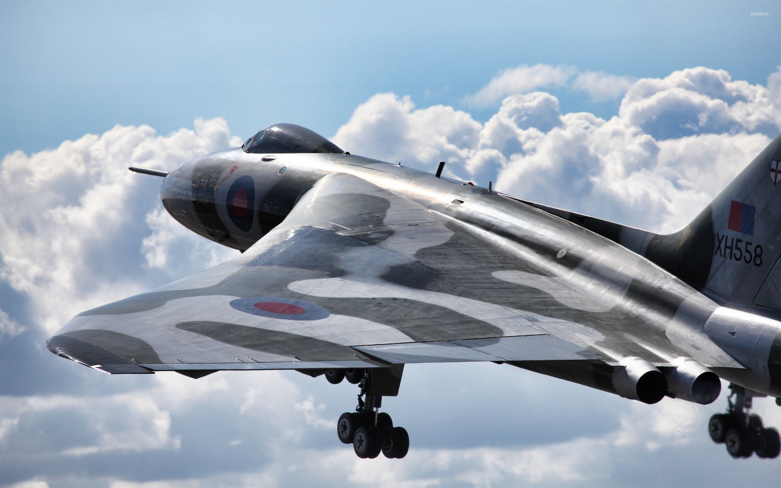 2560x1600 Avro Vulcan flying towards the clouds wallpaper wallpaper