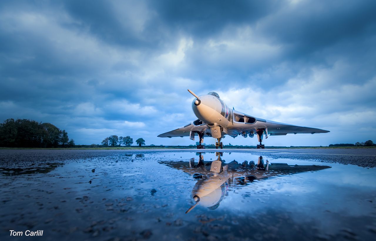 1280x820 Avro Vulcan B.Mk2 XM655 Sunset & Night Shoot at Wellesbourne