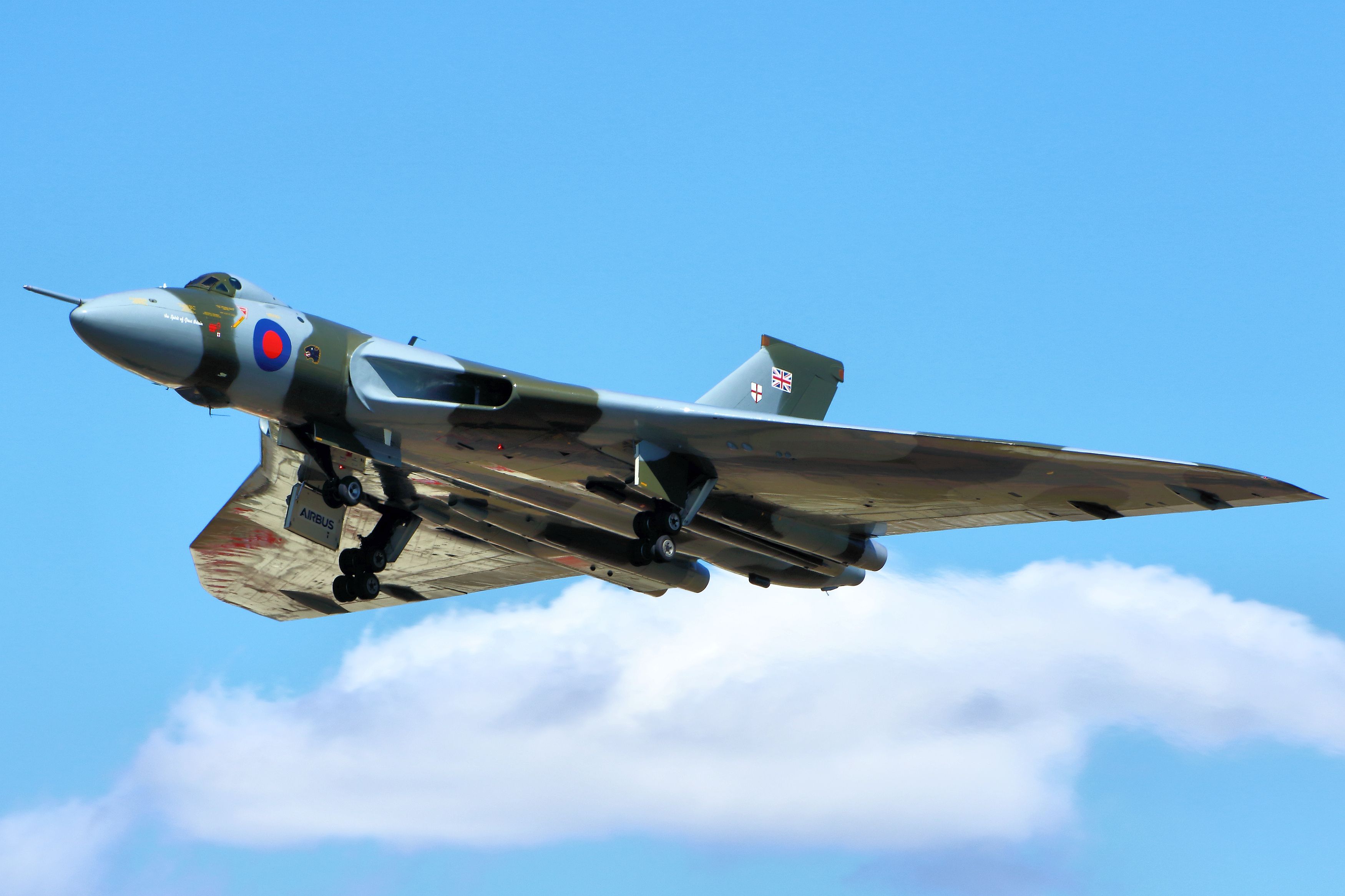 3500x2333 Wallpaper the sky, clouds, bomber, strategic, Avro Vulcan, Volcano for mobile and desktop, section авиация, resolution 3500x2333